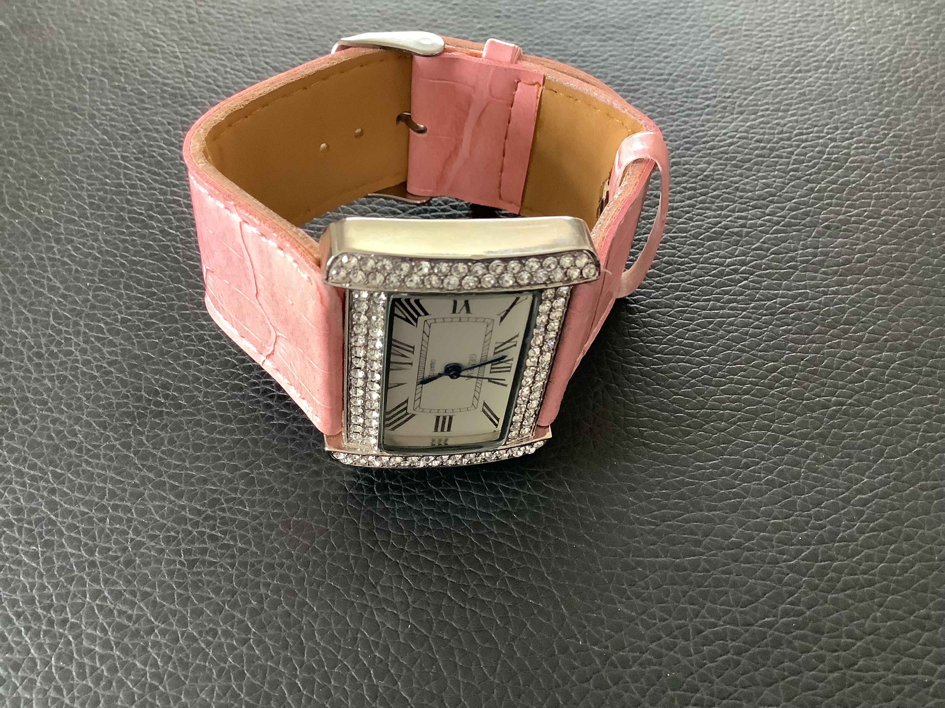 Ladies/Girls Pink GENEVA Wristwatch (GS 162 ) - Image 6 of 7