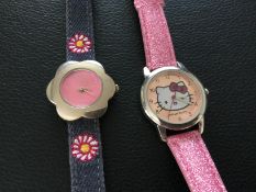 2 X Little Sisters Hello Kitty Wristwatches (Gs75)