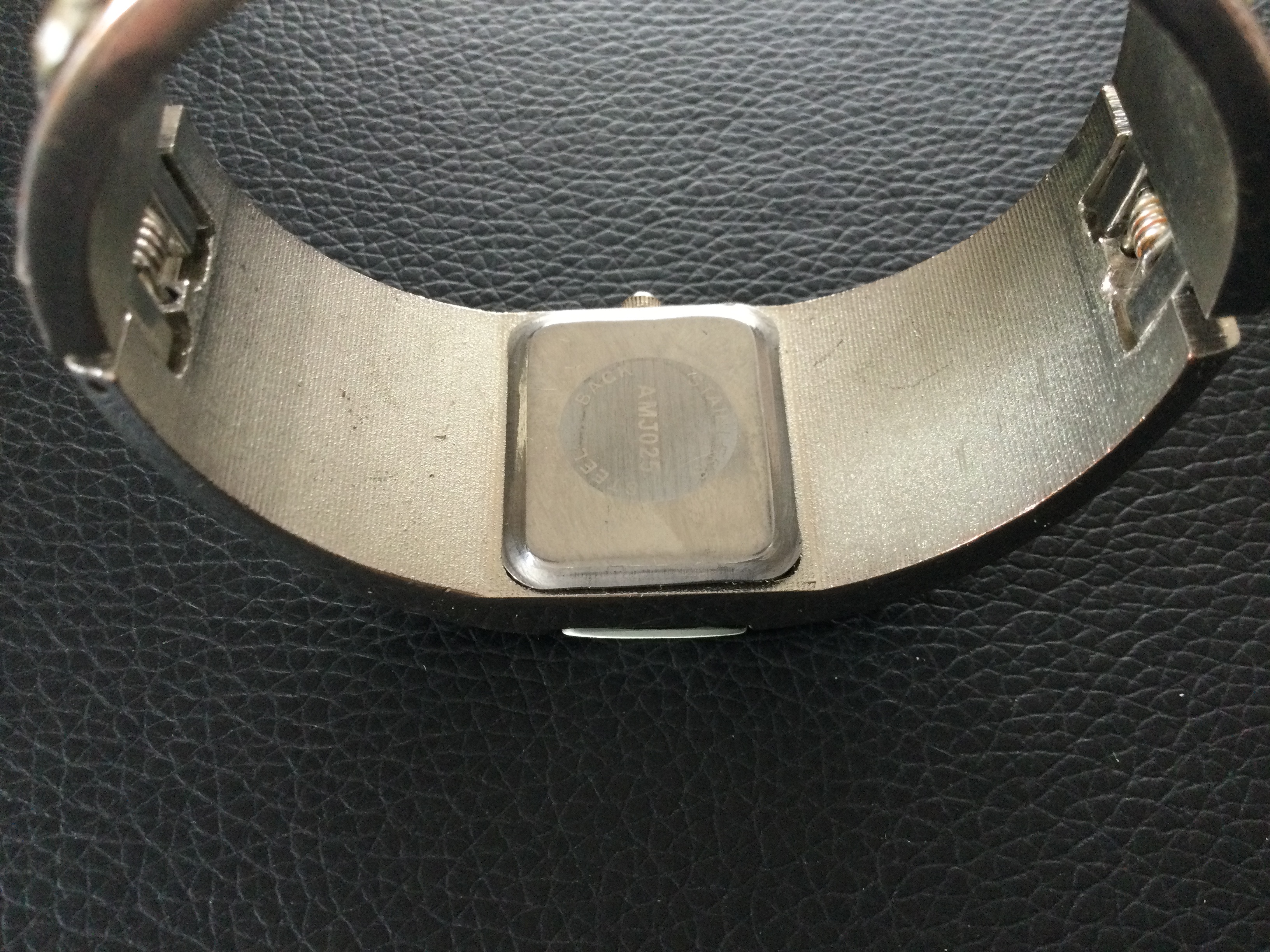 Cuba Ladies Diamante Wristwatch with Sprung Adjusted Bracelet (GS 123) - Image 4 of 5