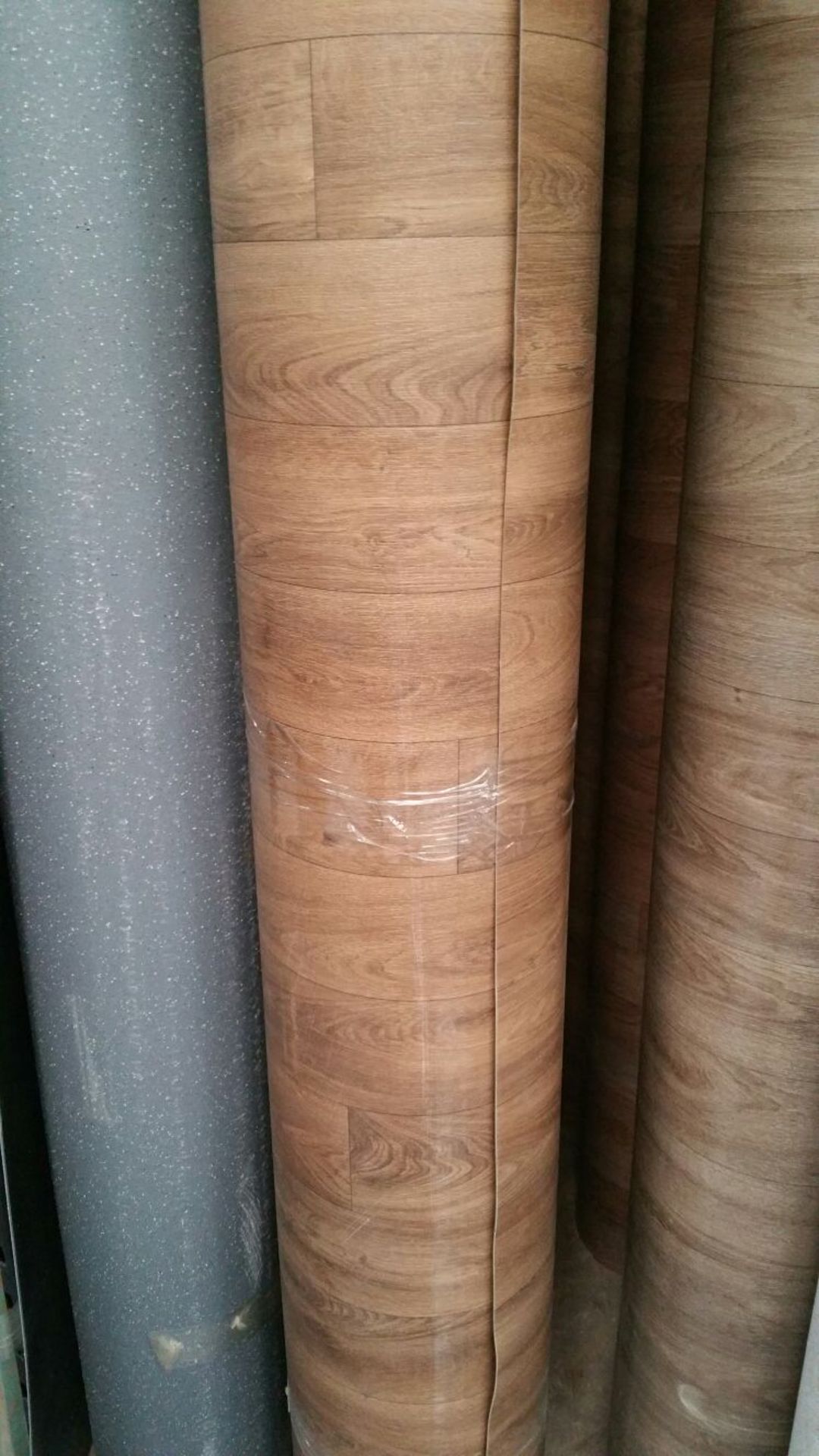 24x2m Roll heavy duty safety flooring Colour natural oak total 48m2 24x2m total coverage 48sqm