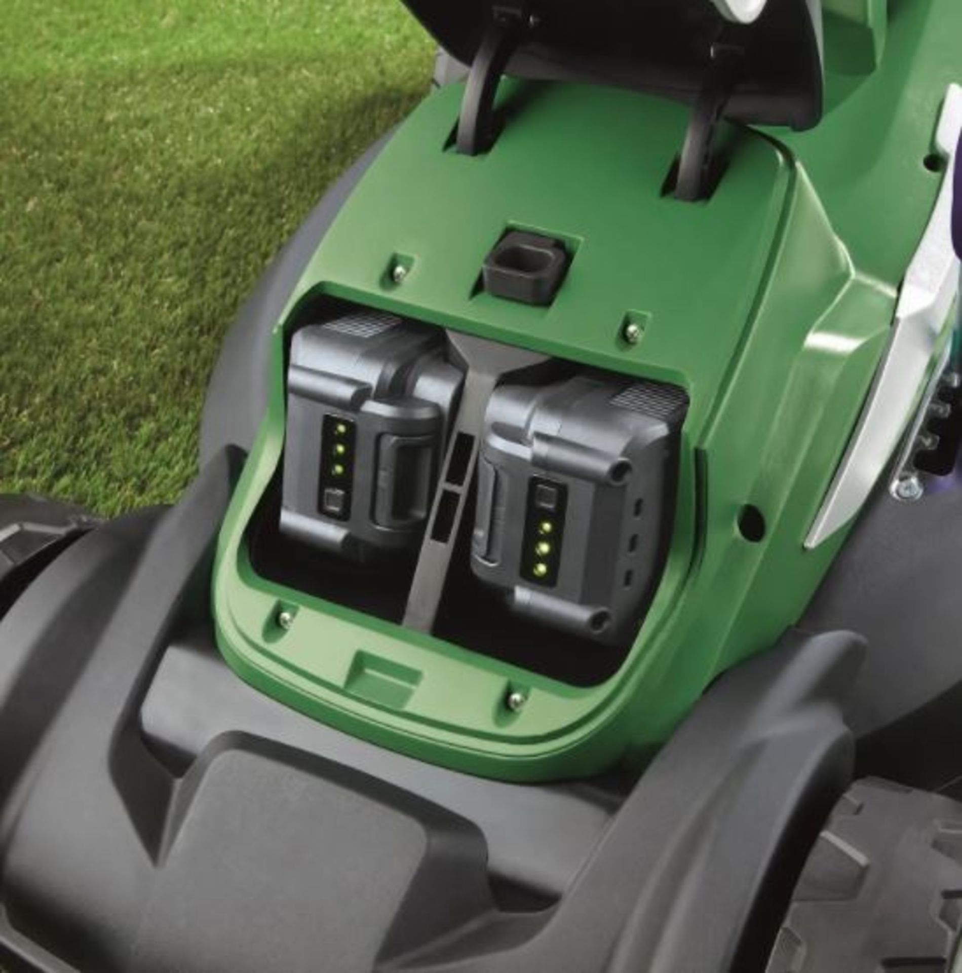 (R7C) 1x Powerbase 37cm 40V Cordless Lawn Mower RRP £229. Unit Appears New, Unused. With 2x Battery - Image 3 of 10