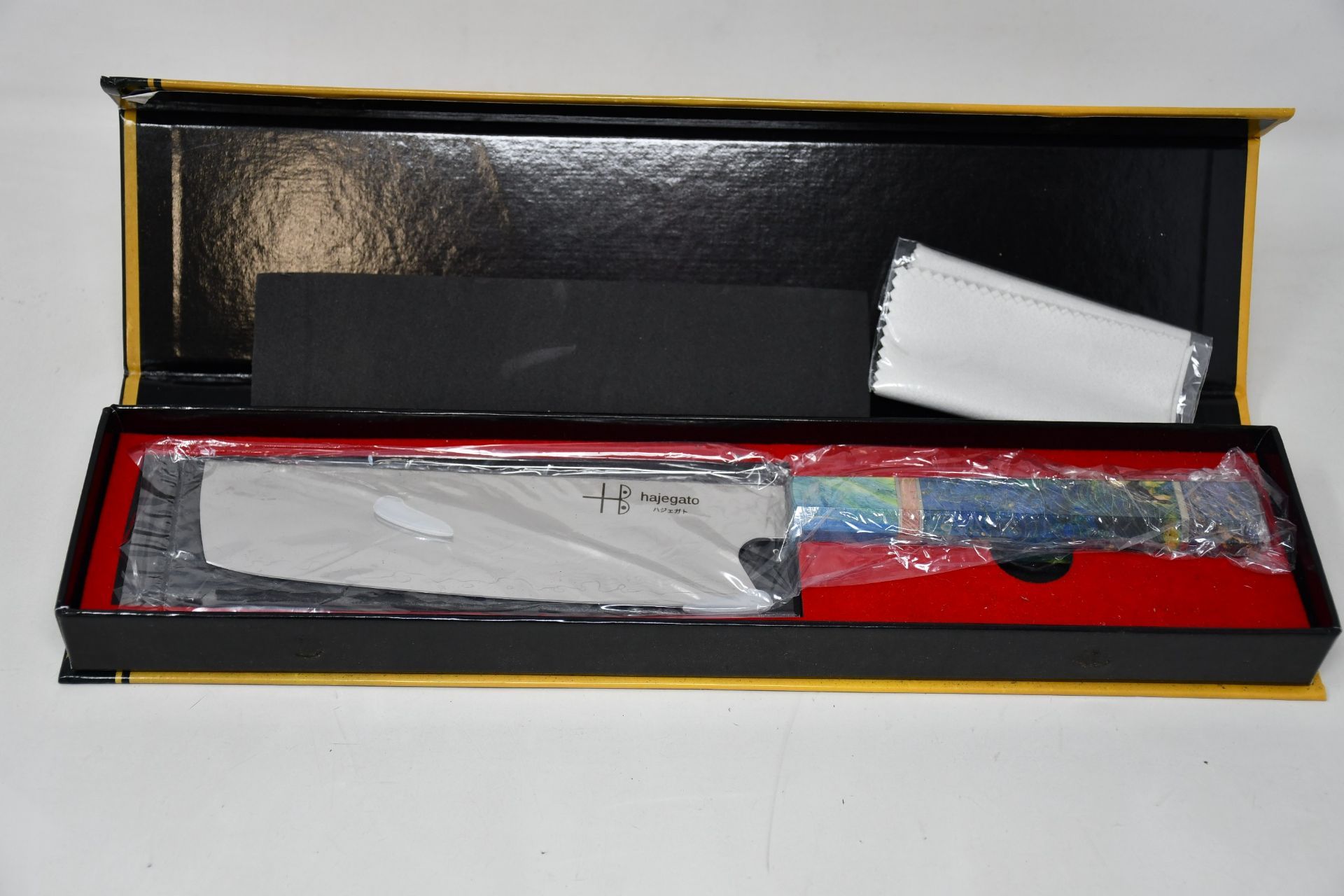 Hajegato Nakiri damascus chefs knife in presentation box RRP £111