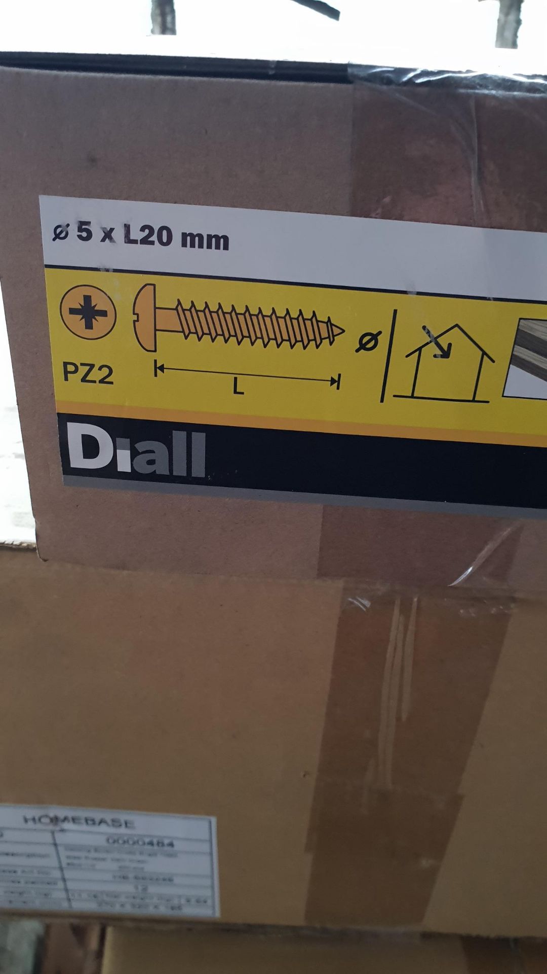 2no-4kg boxes-5x20mm screws