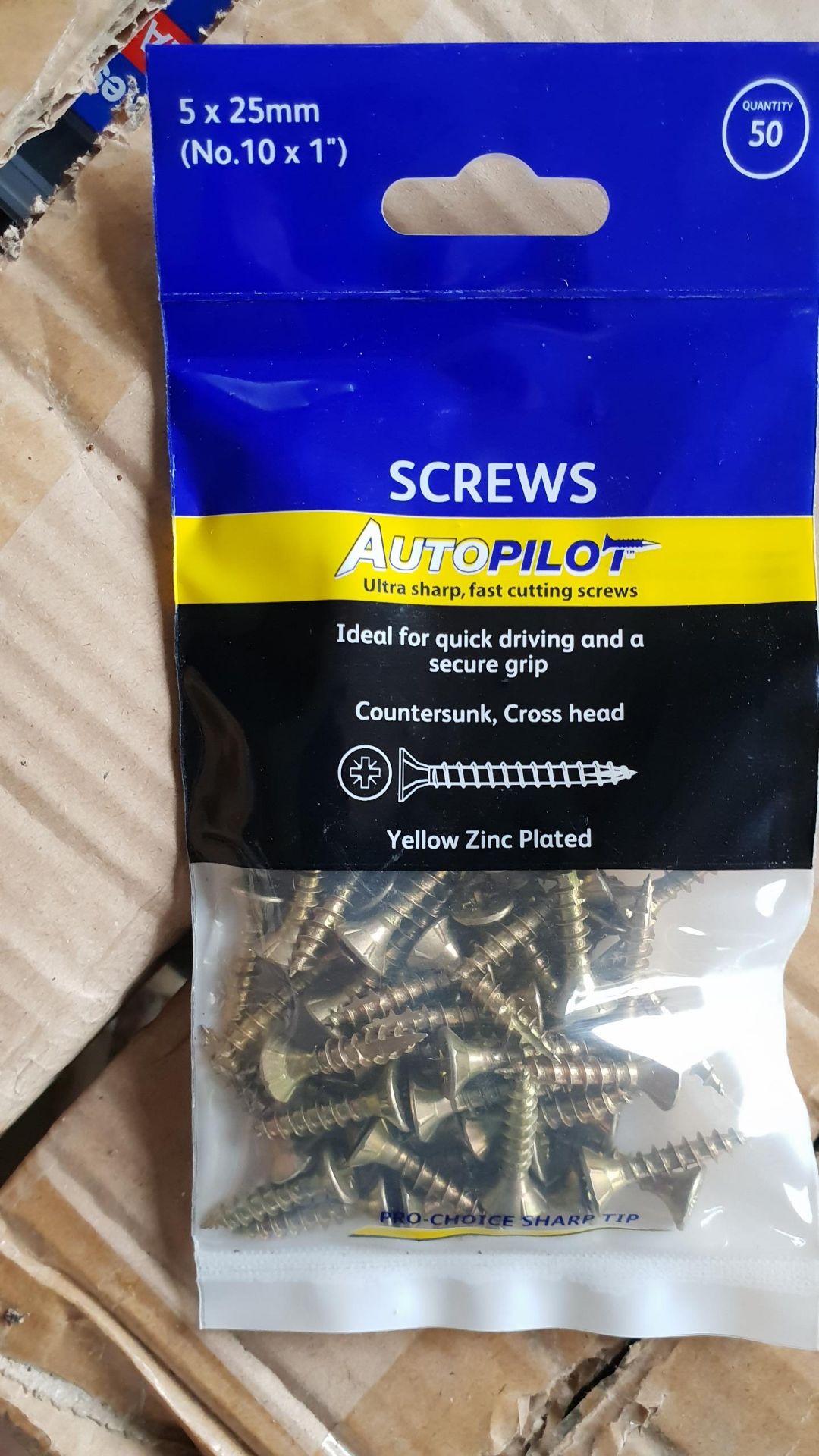 130 packs - 5x25mm screws