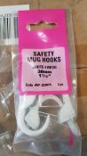 100 packs - safety hooks