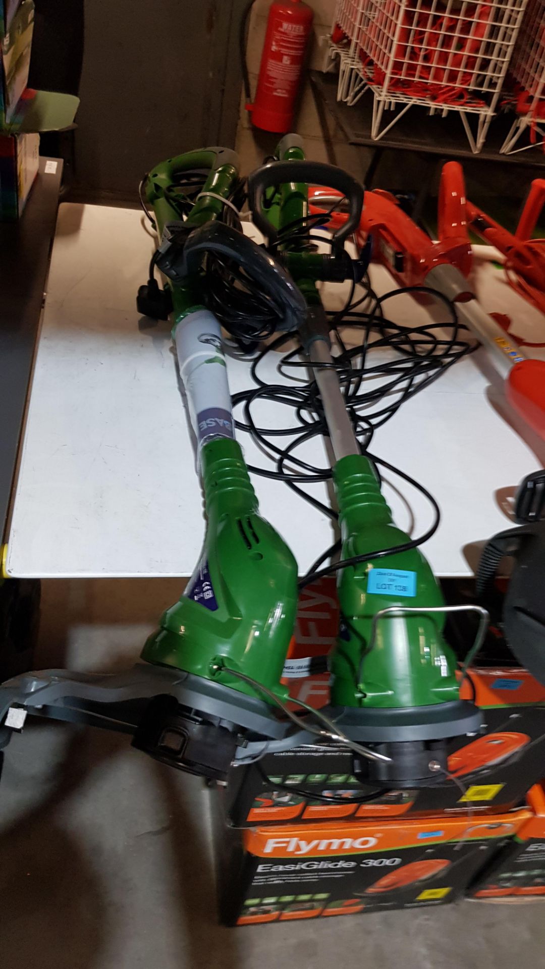 (R15A) 2x Powerbase Electric Grass Trimmer 450W. (Both Items Clean. Appears As New). - Image 3 of 3