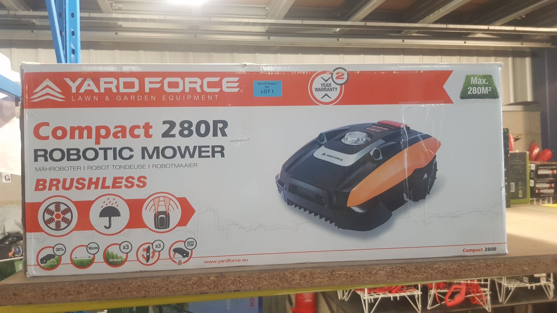 (R15A) 1x Yardforce Compact 280R Robotic Brushless Mower RRP £349.99. Unit Clean, Appears As New. - Image 4 of 4