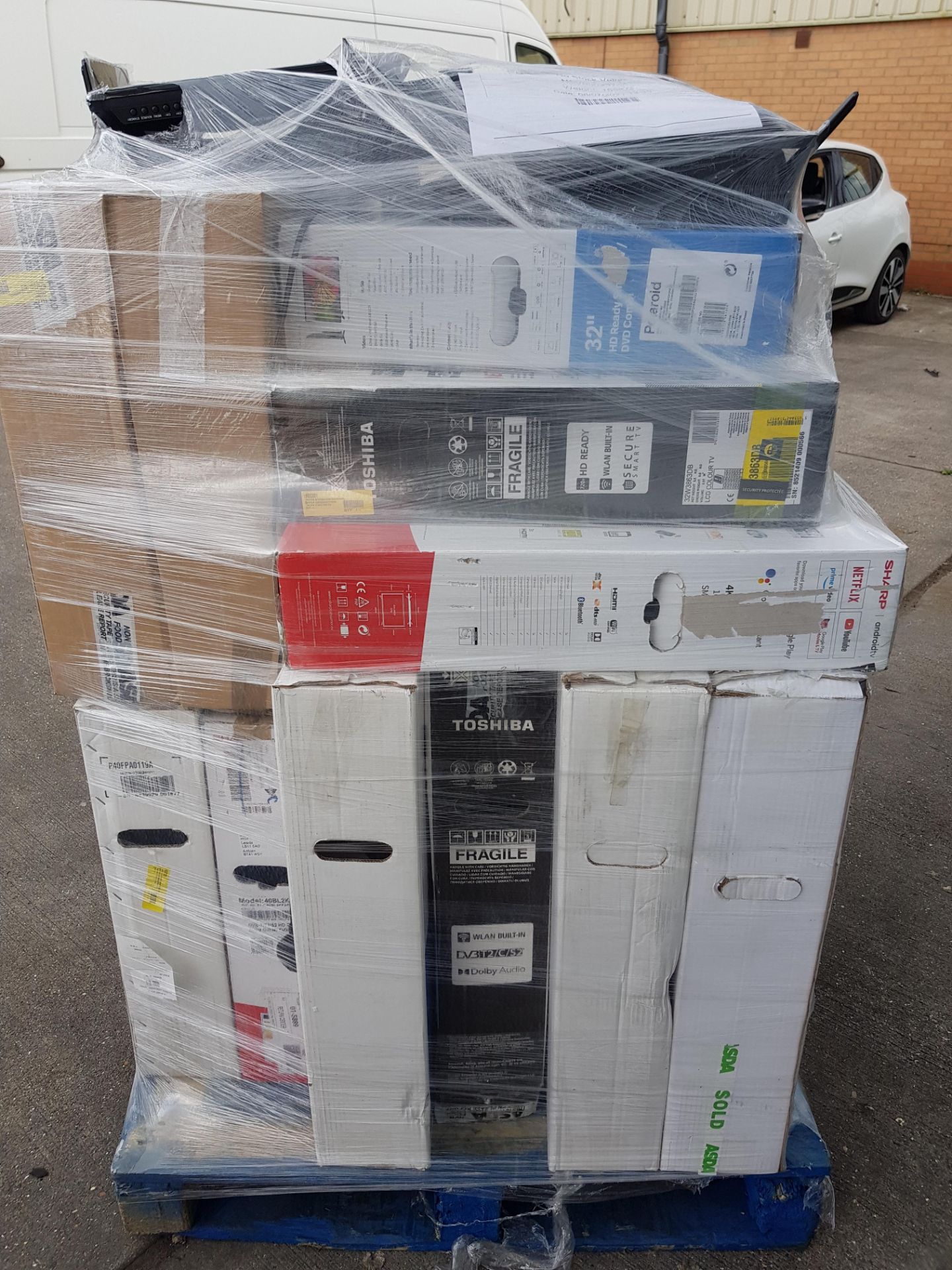 Pallet Of Approx 15 Mixed (Mainly Smart) TVs. Raw Customer Returns. Unchecked And Untested. To Incl - Image 3 of 3