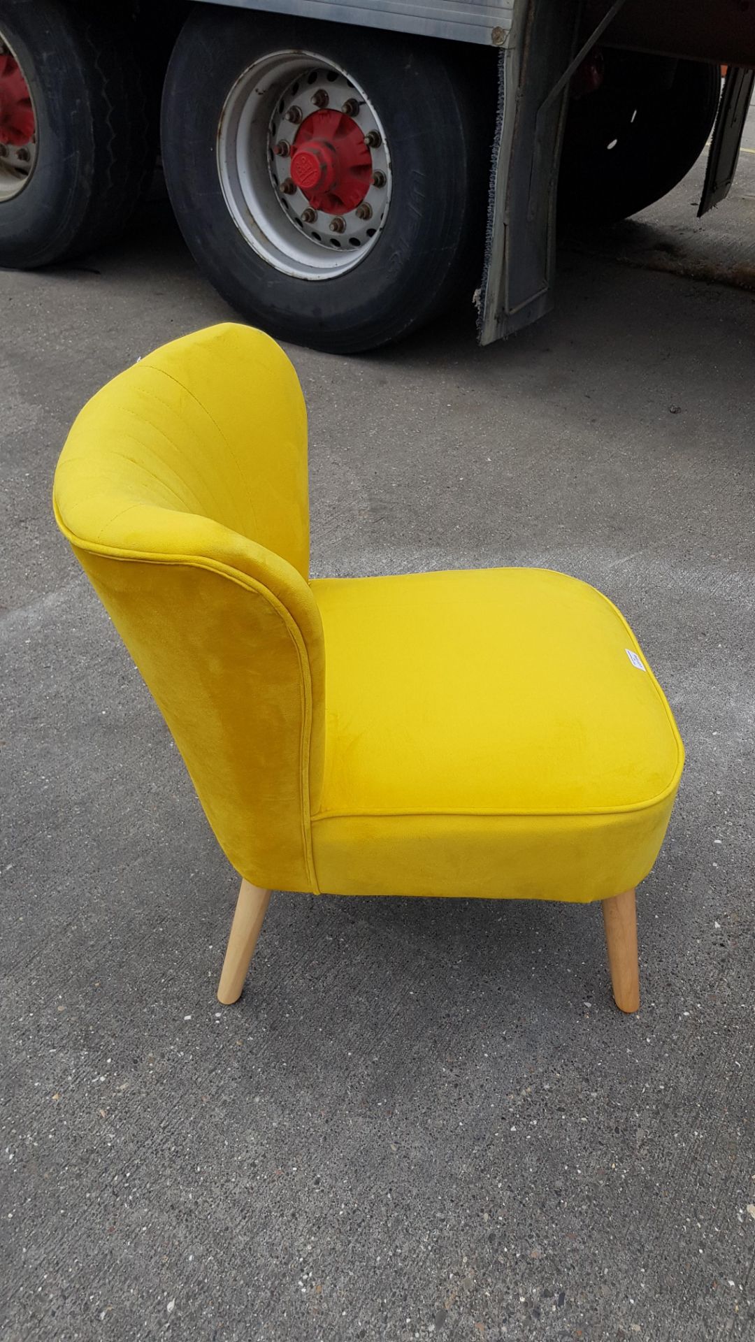 (R3M) 1x Occasional Chair Ochre. £79.00. Velvet Fabric Cover With Rubberwood Legs. (H72x W60x D70cm - Image 5 of 8