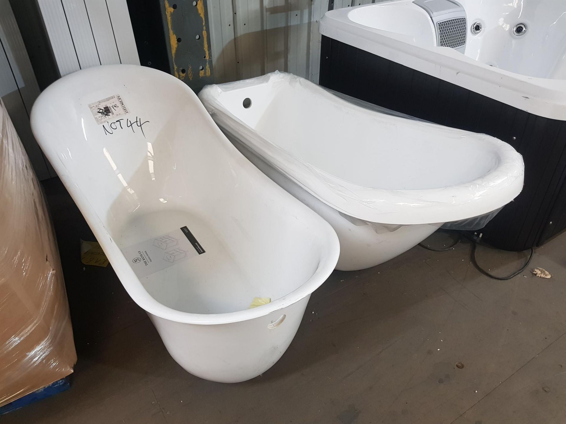 2x Free Standing Baths - Ex Display/Returns