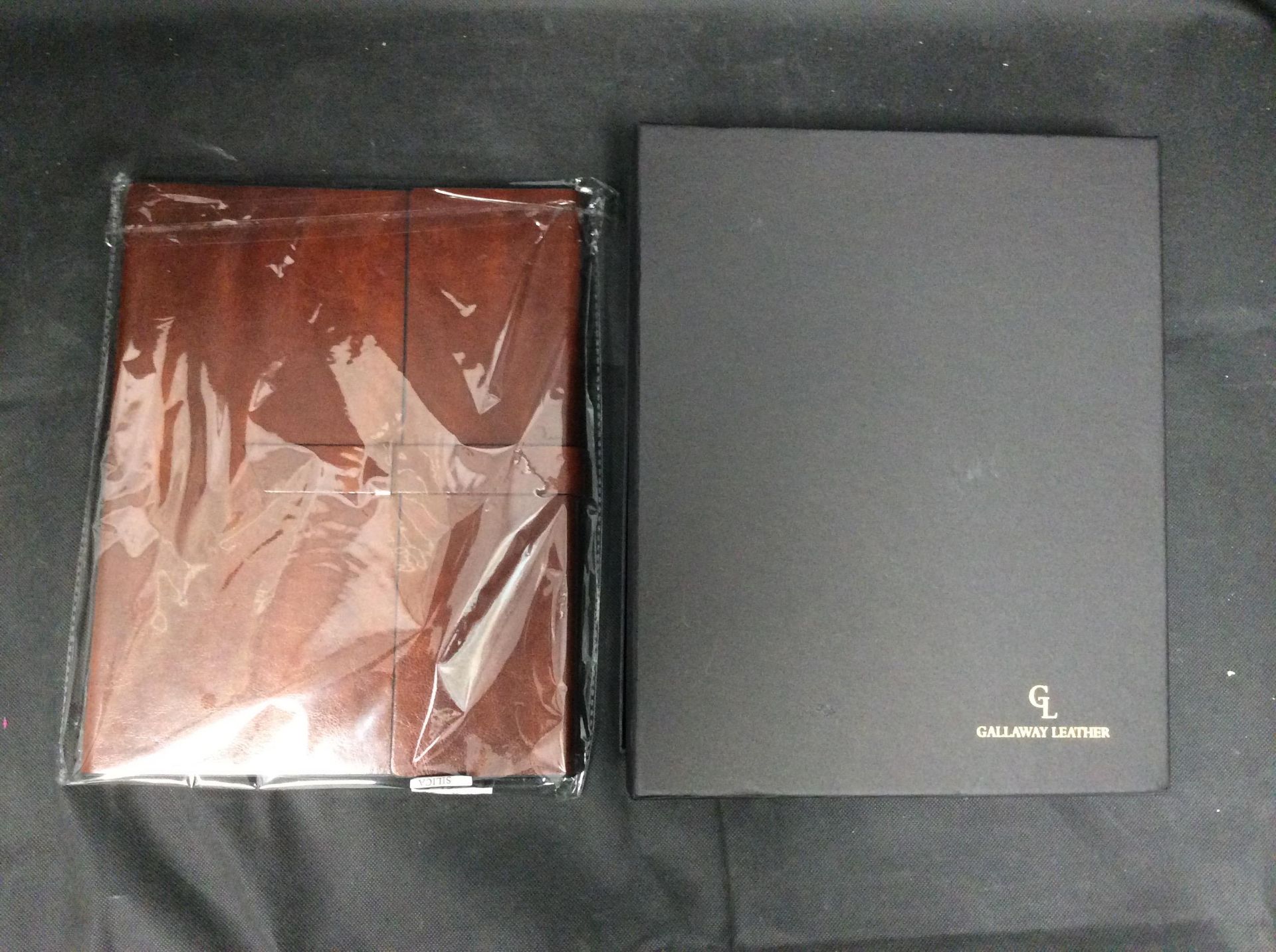 Brand New Stock 4X Gallaway Chocolate Leather Padfolio - Image 2 of 3