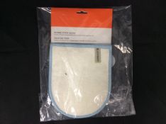 Brand New Stock Le Creuset Double Oven Glove