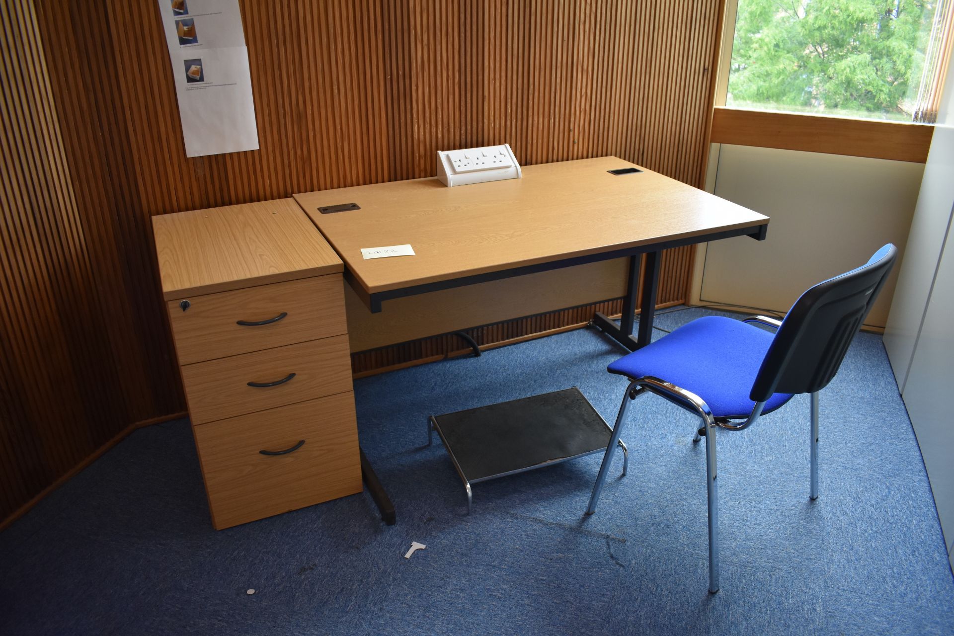 1200x800 hardwired desk qty 1, desk high pedestal qty 1, footrest qty 1 visitor chair qty 1