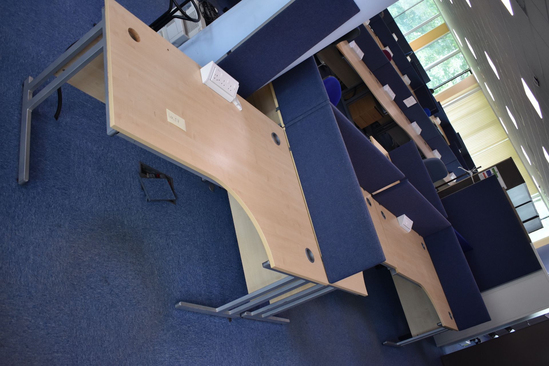 Hard wired Corner desk LHs & RHs, Desk screens, Footrest, Task chair, Coat stand - Image 3 of 13