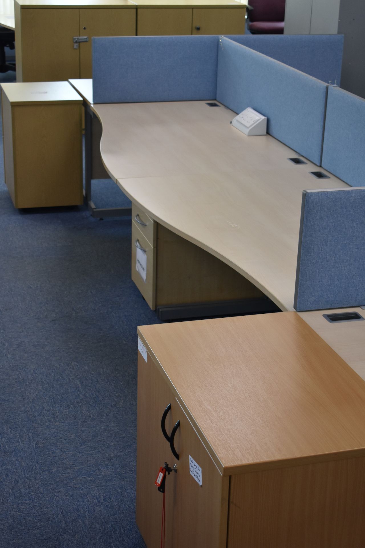 Hardwired Desk LH x3 & RH x3, Desk Screen, Task Chair, Pedestal, Low hinged door cabinet, Monitor - Image 3 of 11