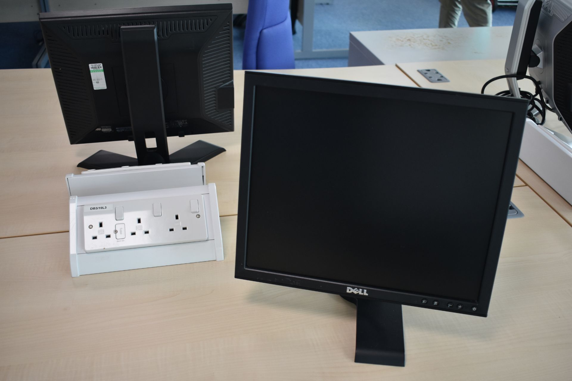 Hardwired Desk LH x2 & RH x4, Task Chair x3, Footrest x2, Monitors x6 - Image 5 of 10
