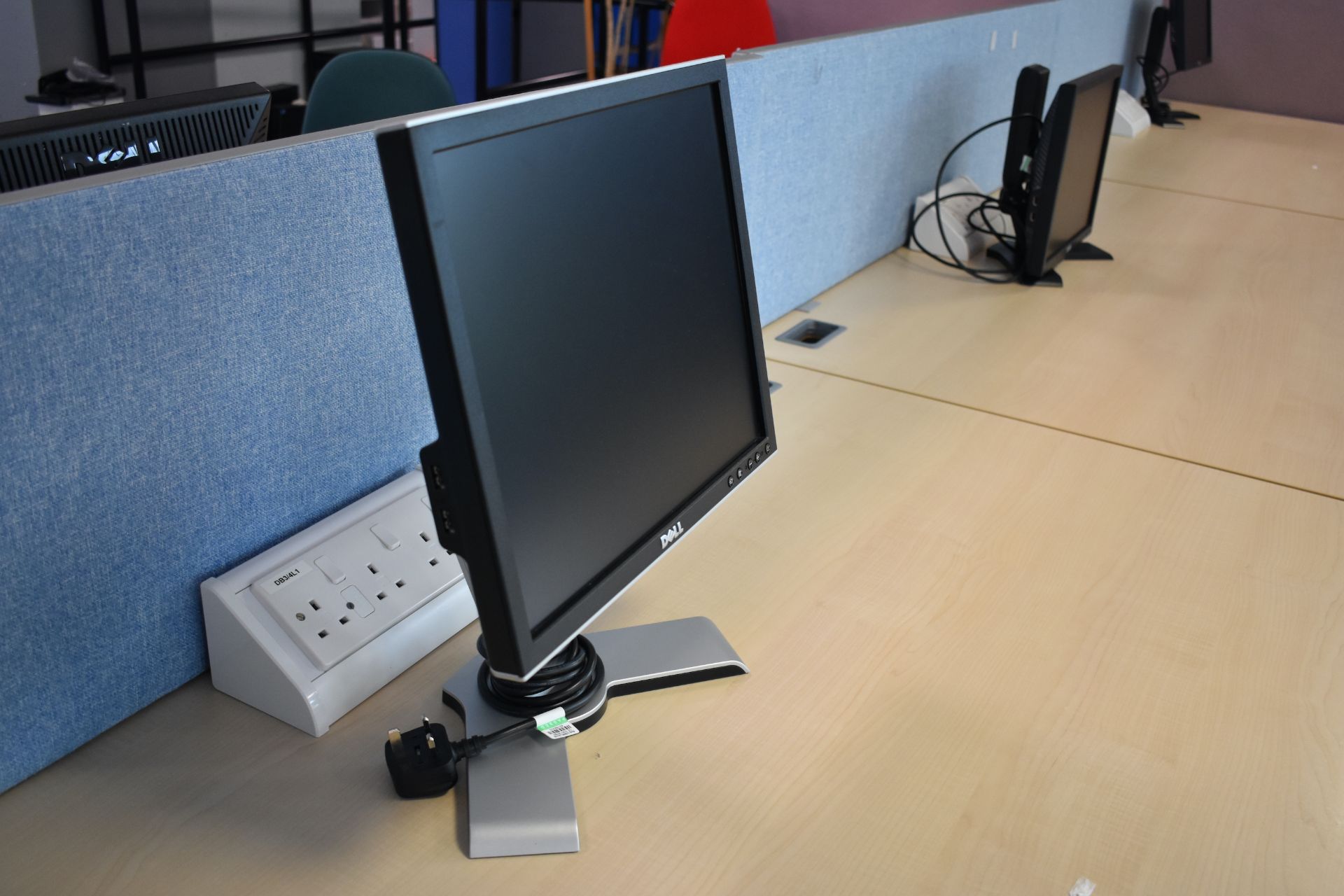 Hardwired Desk LH x3 & RH x3, Desk Screen x3, Task Chair x2, Footrest x3, Monitors x4, Step x1 - Image 7 of 14