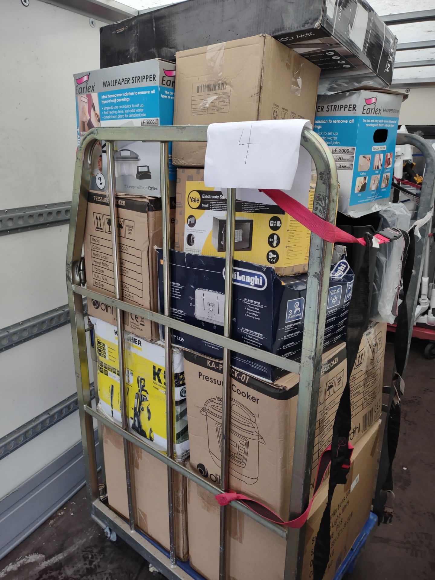 Pallet containing Home and Electrical items Approx. RRP £1994 - please see manifest