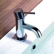 New (Aa122) Synergy Tec Studio G Mini Basin Mixer Tap With Click Clack Waste - Chrome. Soft Rou...