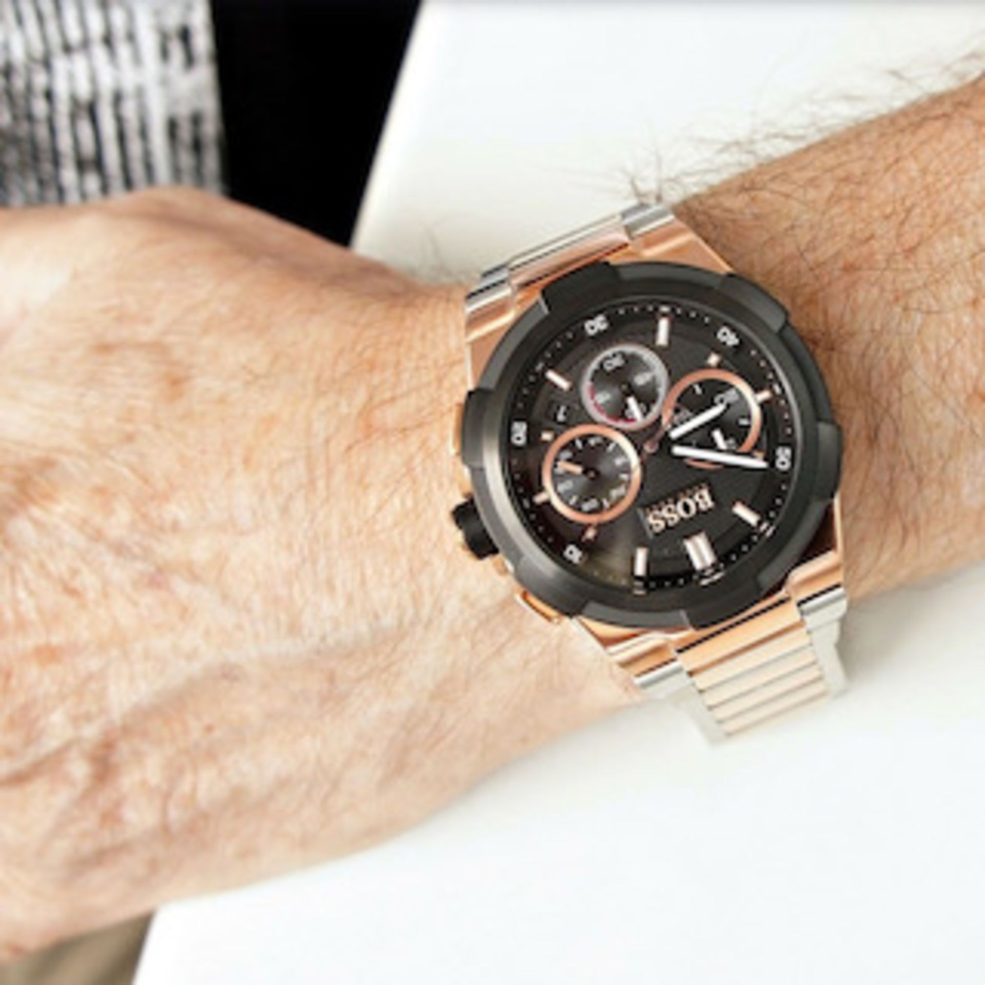 Hugo Boss 1513358 Men's Supernova Rose Gold & Silver Chronograph Watch - Image 4 of 5