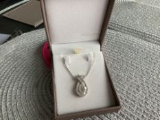 One carat diamonds and 9ct yellow gold pendant & 18"" sterling silver snake chain