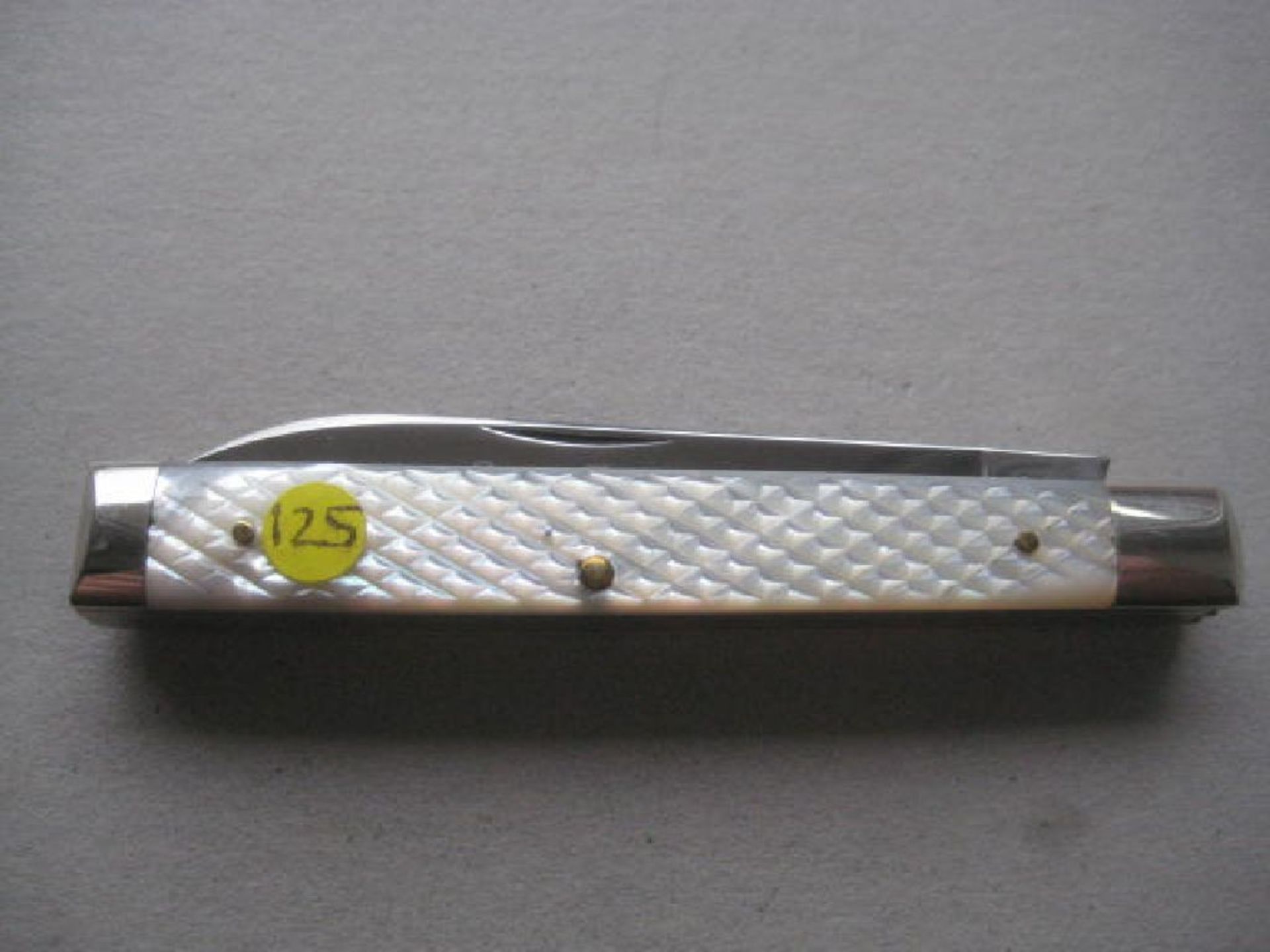 Vintage American Mother of Pearl Hafted Queen Pearl 96 Penknife - Image 7 of 9