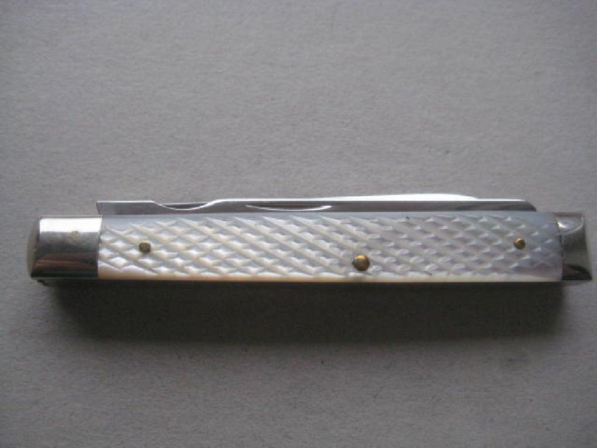 Vintage American Mother of Pearl Hafted Queen Pearl 96 Penknife - Image 8 of 9