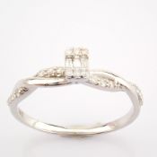 14K White Gold Diamond Ring