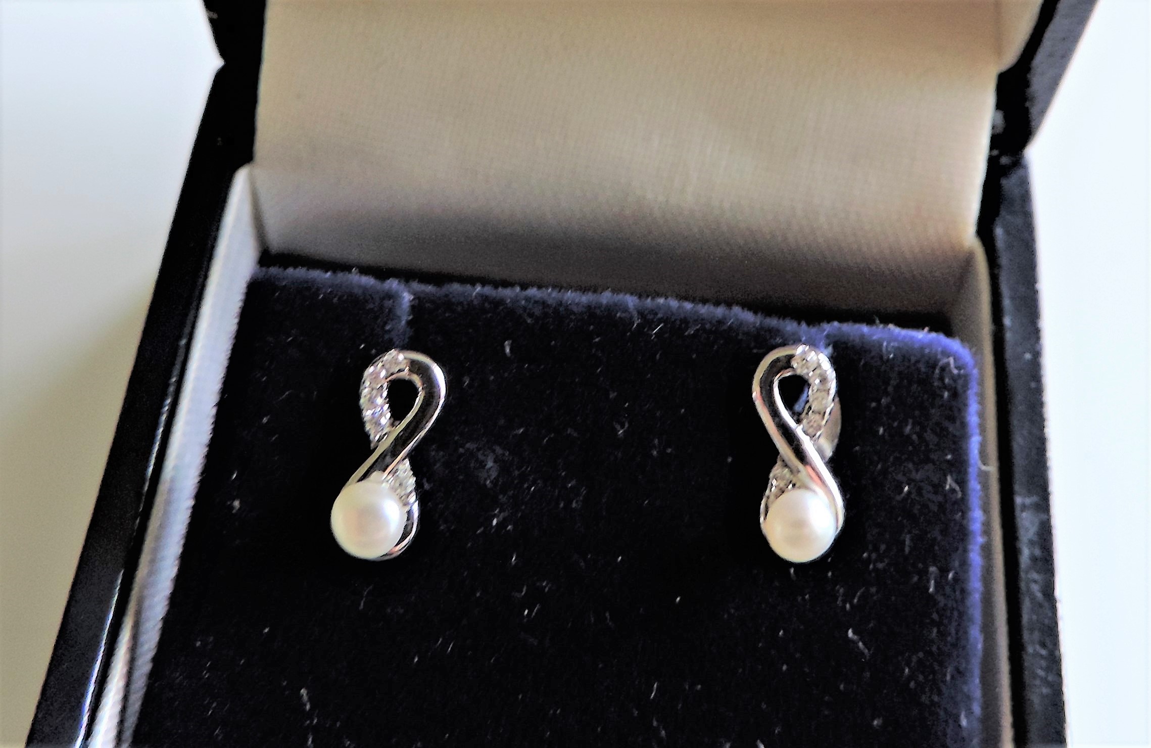 Sterling Silver Cultured Pearl & Diamond Earrings - Image 2 of 3