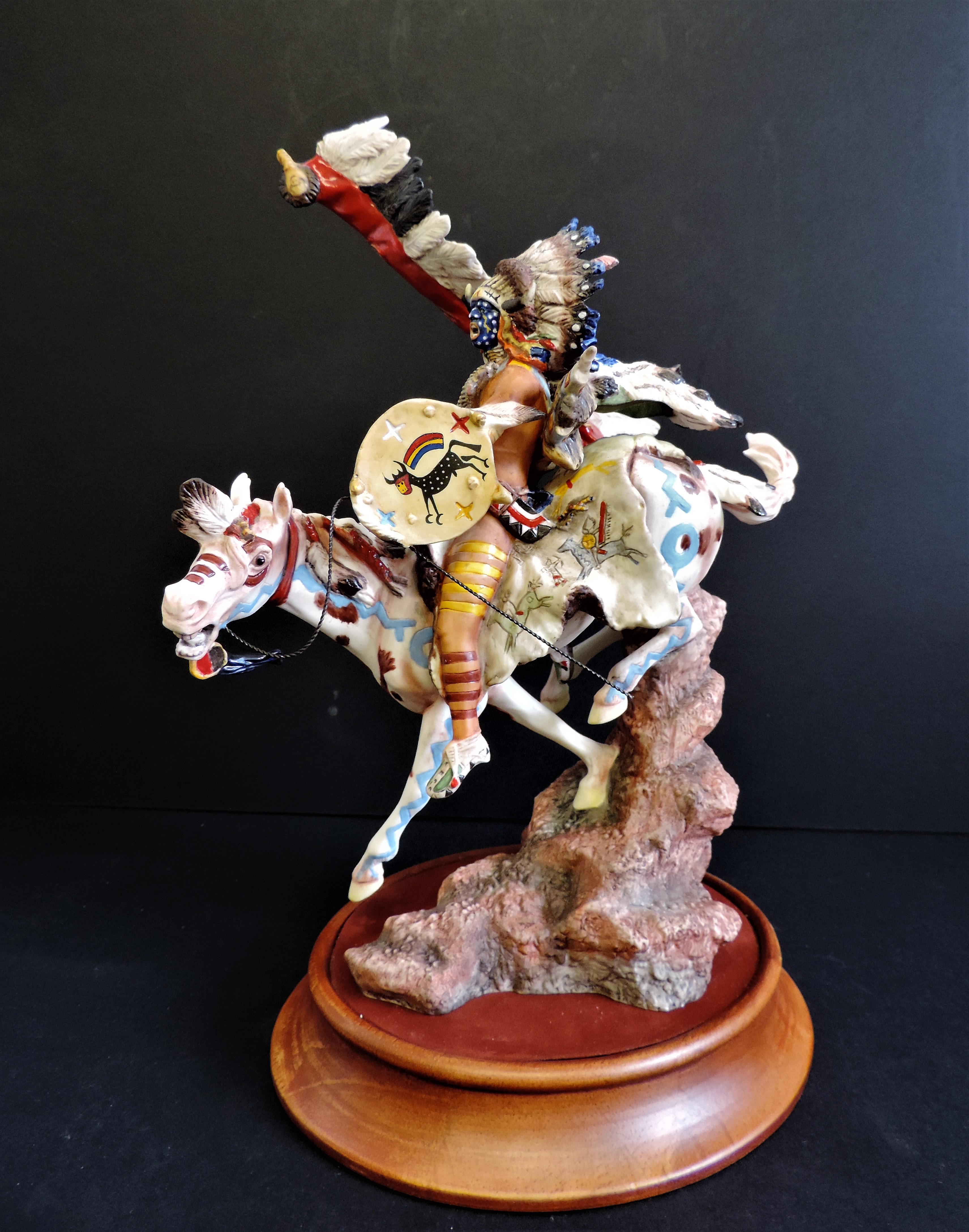 Franklin Mint 'War Cry of the Sioux' Porcelain Figurine Sculpture R.J. Murphy - Image 3 of 10