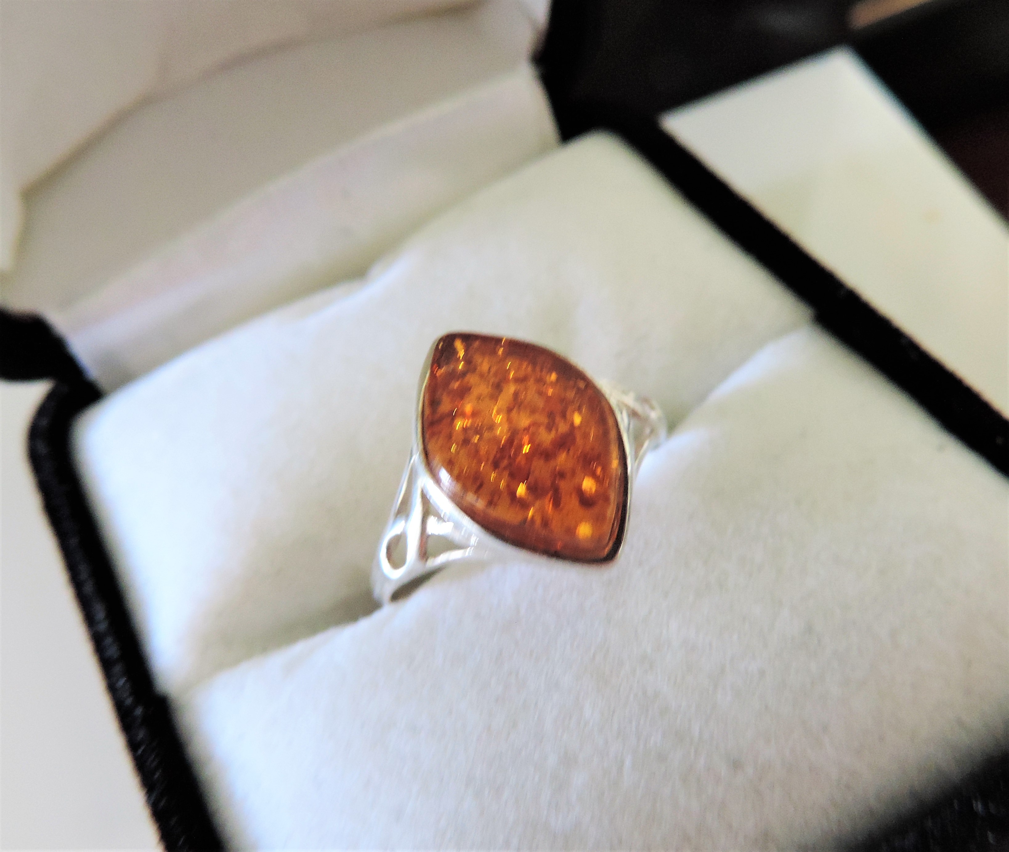 Baltic Amber Ring in Sterling Silver - Image 2 of 3
