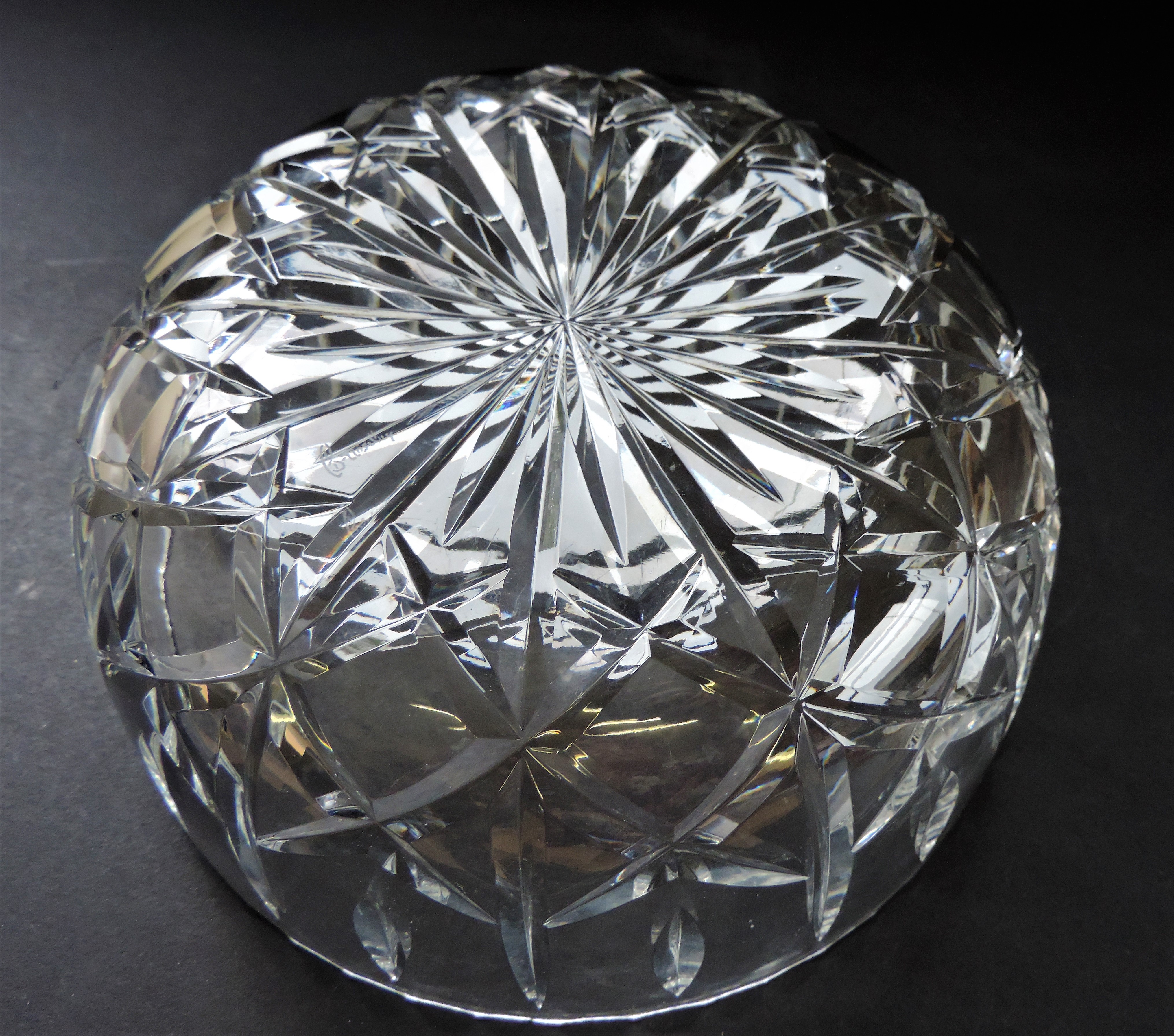 Large Royal Brierley Crystal Fruit Bowl 20cm wide - Image 4 of 5