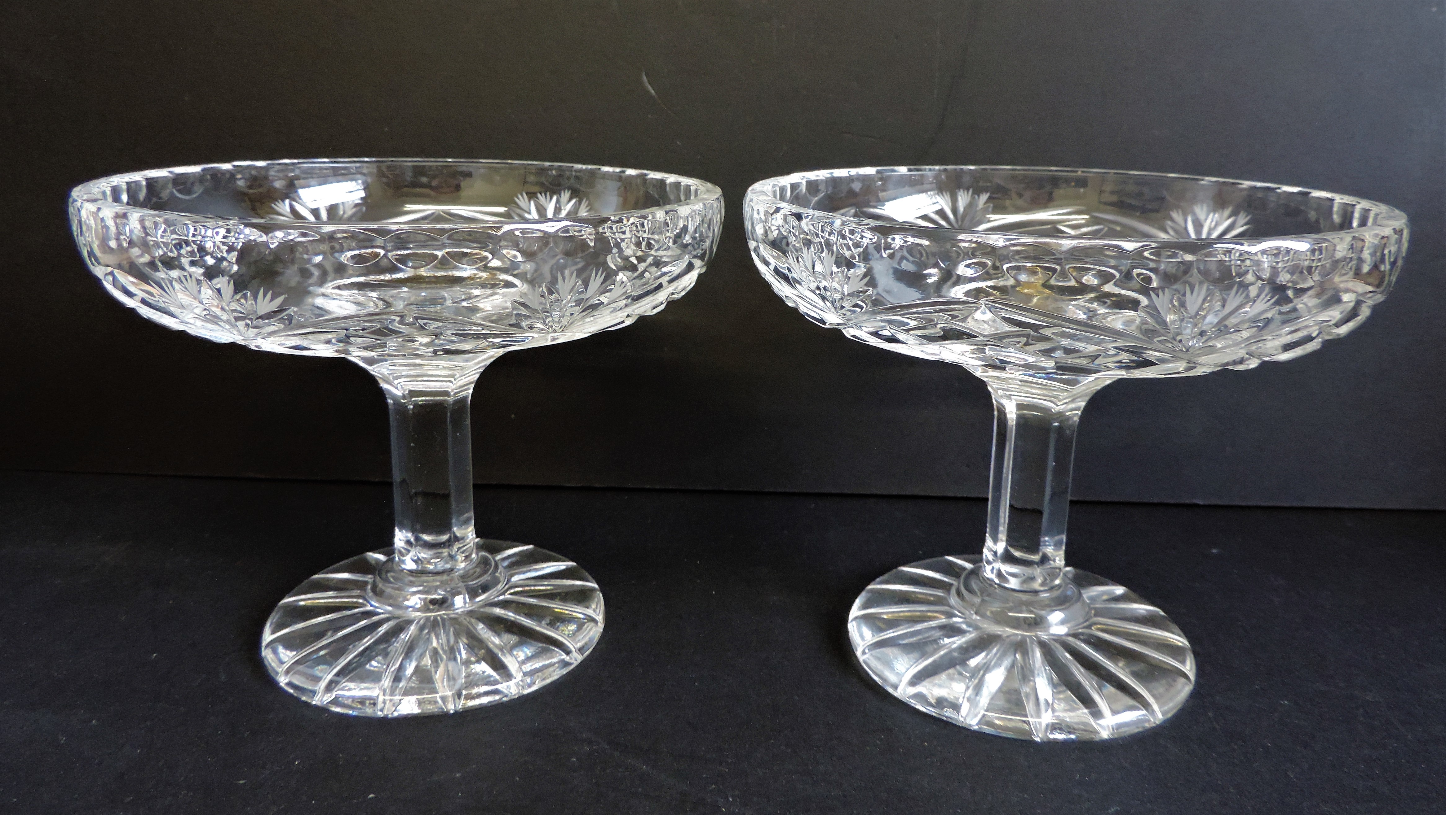 Pair of Hand Cut Crystal Dishes by Zawercie of Poland - Image 5 of 5