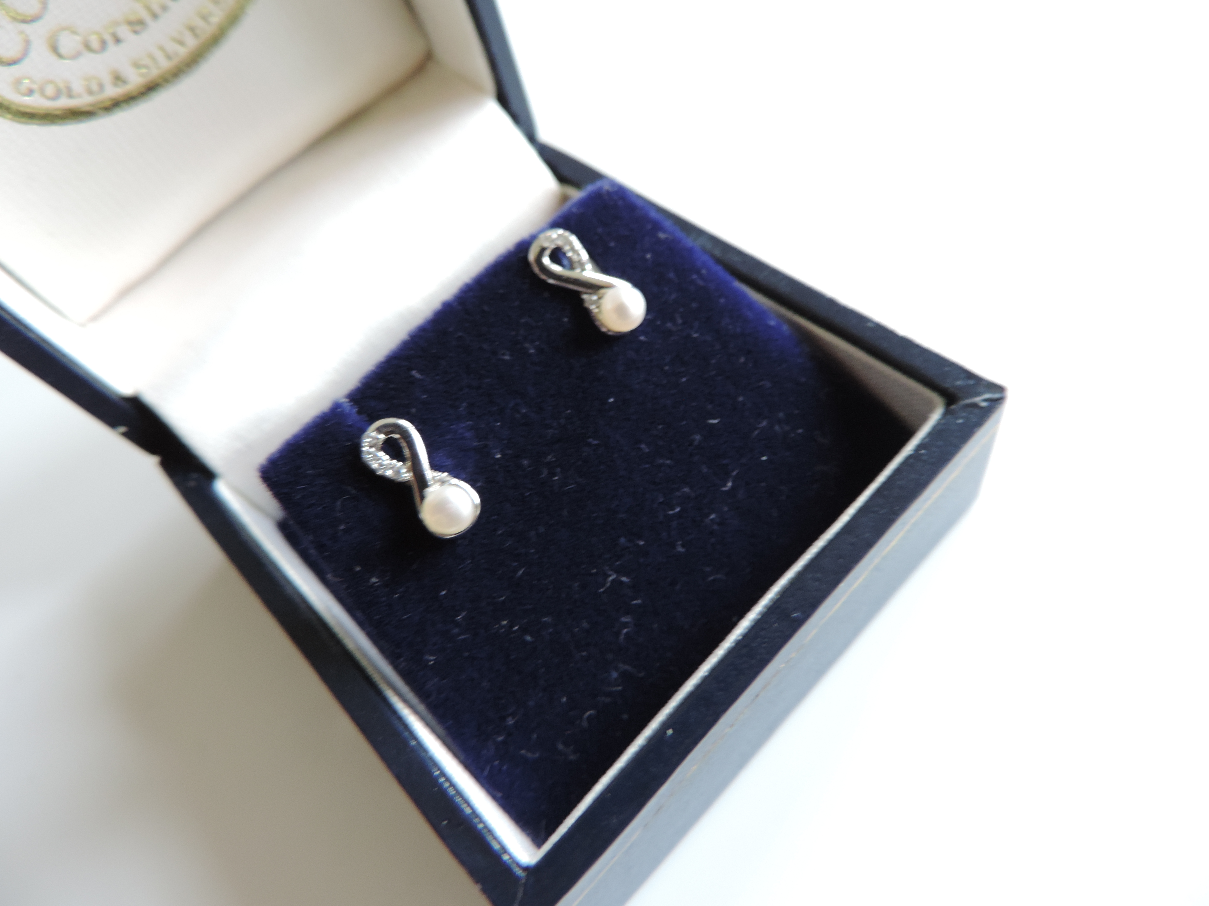 Sterling Silver Cultured Pearl & Diamond Earrings - Image 3 of 3