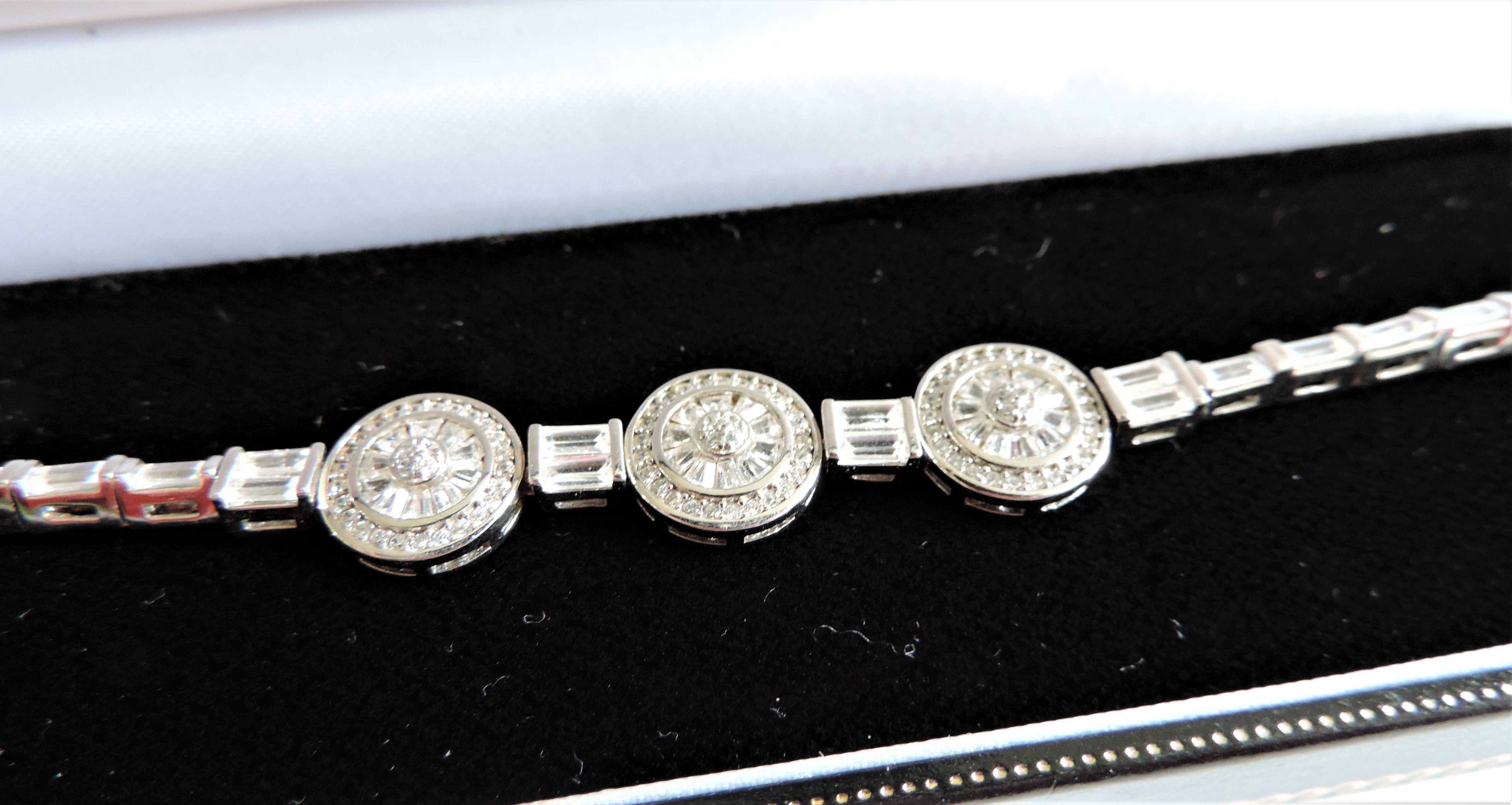 Sterling Silver White Sapphire Bracelet - Image 5 of 10