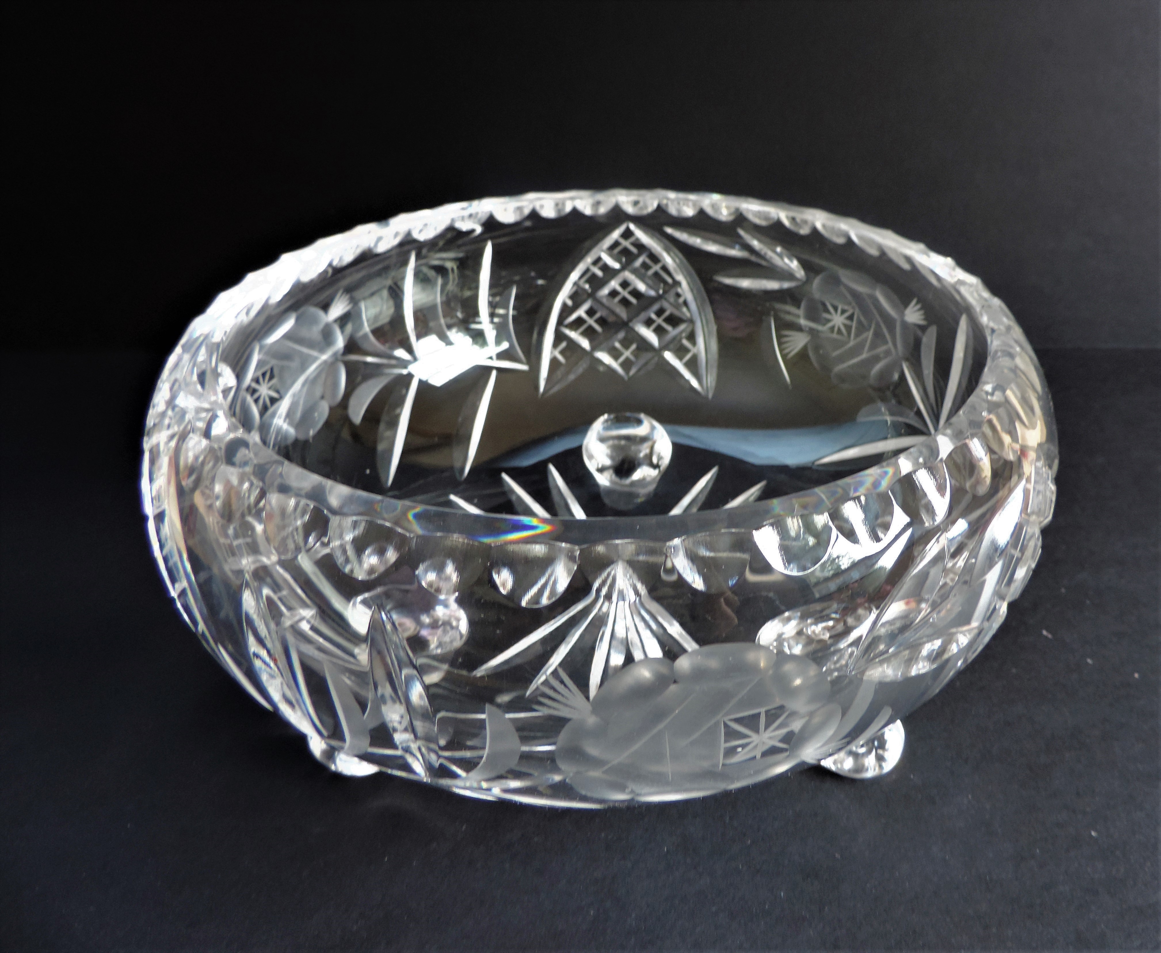 Vintage Bohemian Crystal Footed Bowl 23cm Wide - Image 3 of 3