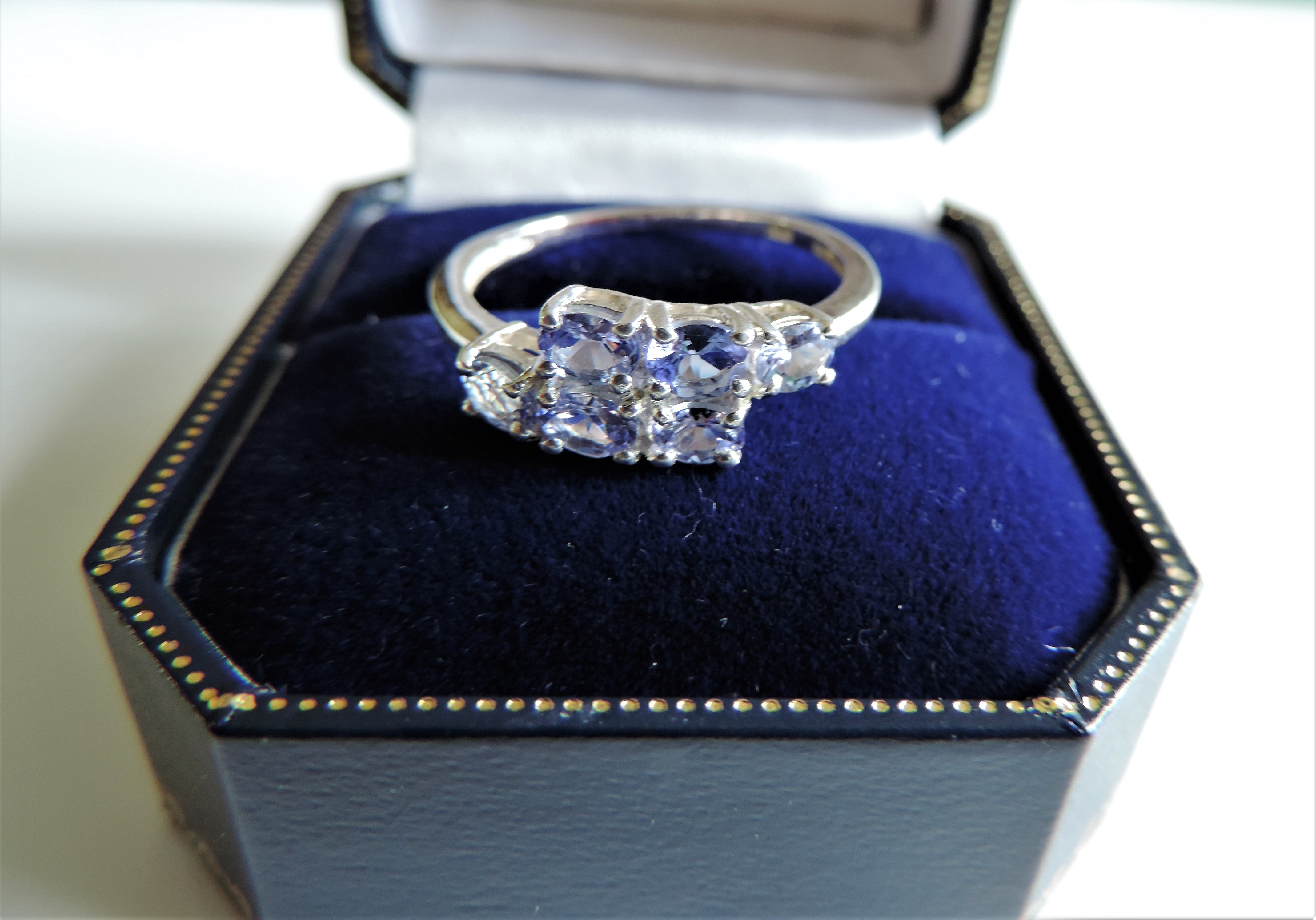 Sterling Silver 6 Stone Tanzanite Ring - Image 4 of 5