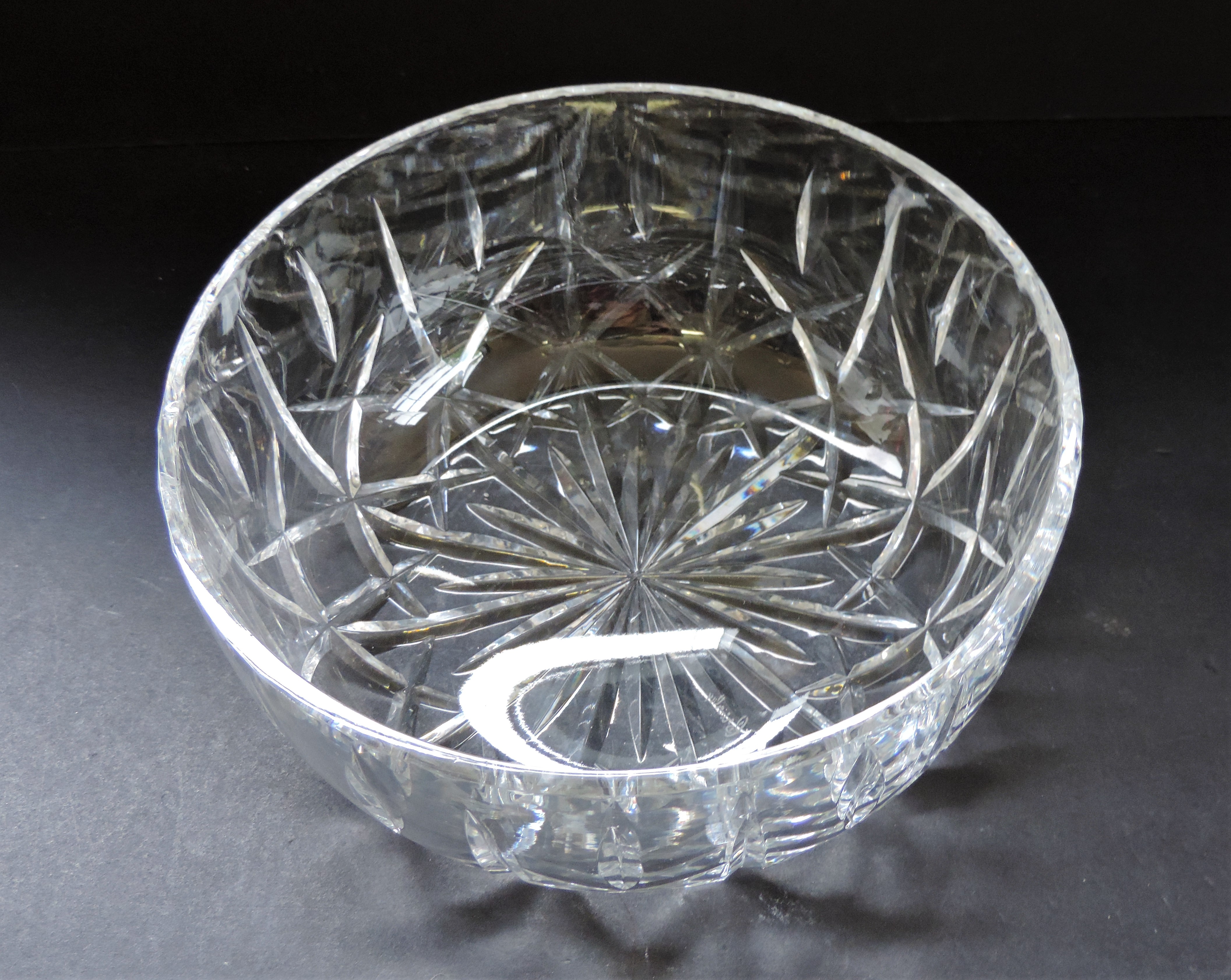 Large Royal Brierley Crystal Fruit Bowl 20cm wide - Image 3 of 5