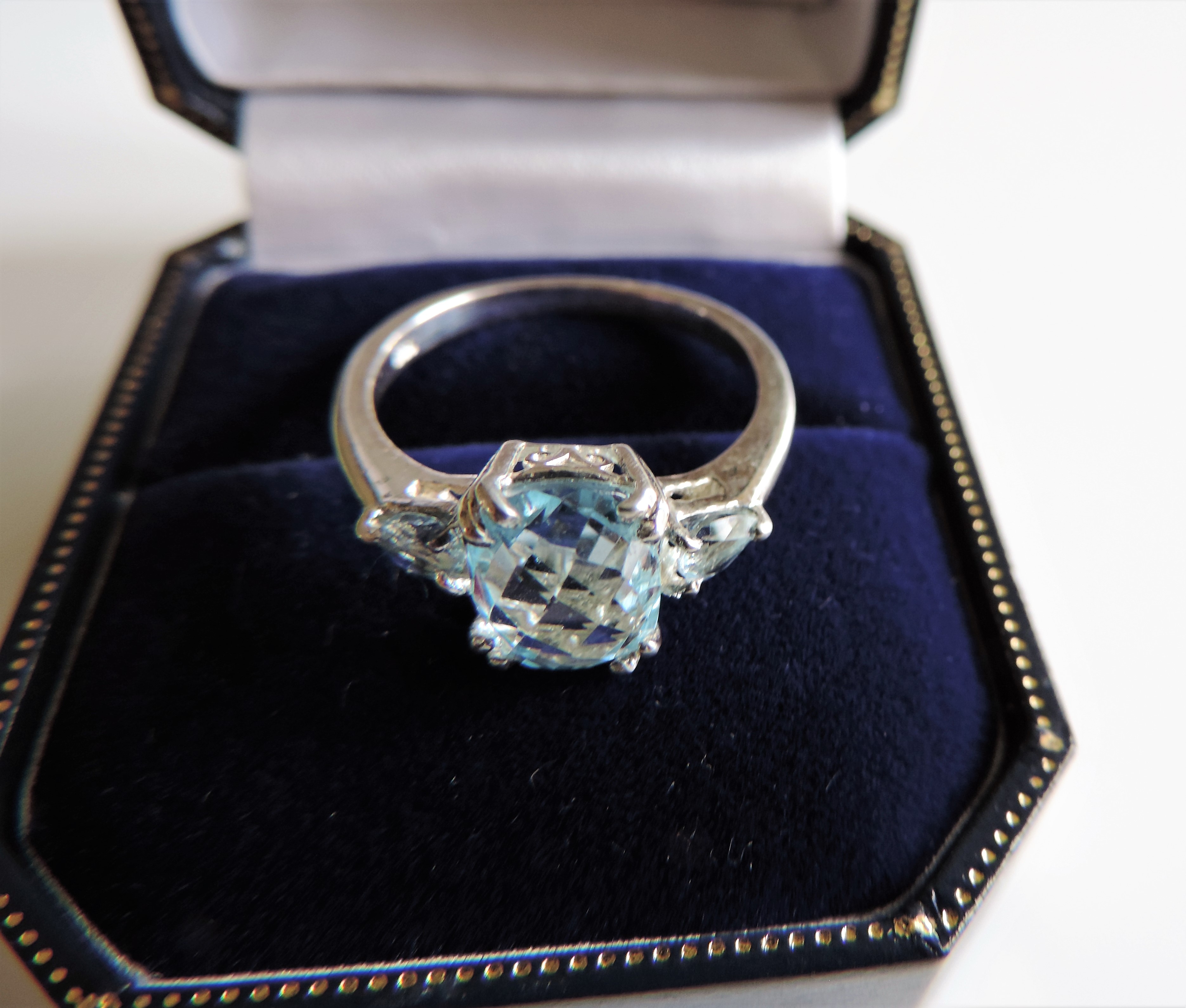 Sterling Silver 3.9ct Blue Topaz Gemstone Ring - Image 6 of 7