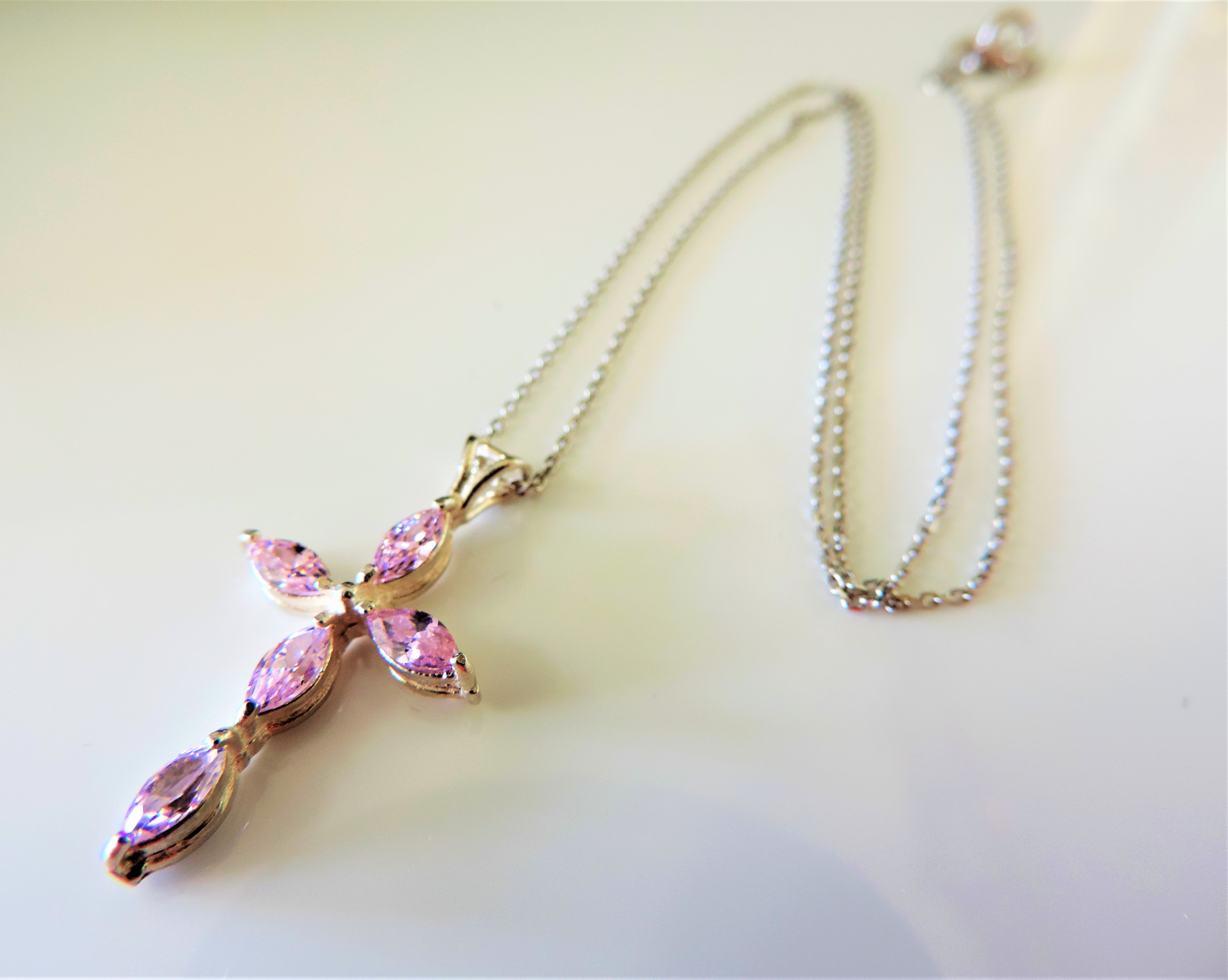 Sterling Silver Pink Topaz Pendant Necklace - Image 3 of 3