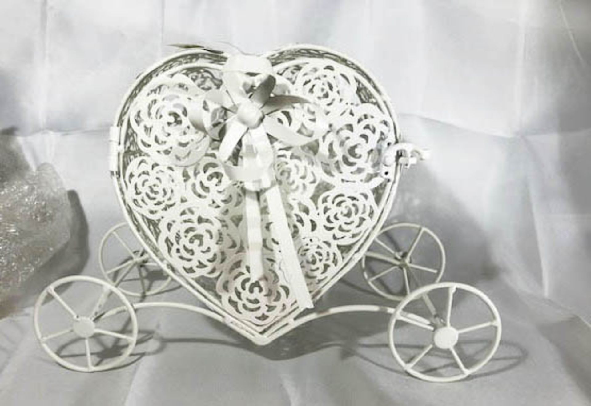 Gorgeous Decorative White Metal Wedding Heart Carriage. RRP £44.99 - Image 3 of 3