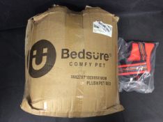 2x Mixed Pet Items To Include Bedsure Pet Bed & PetLove Harness