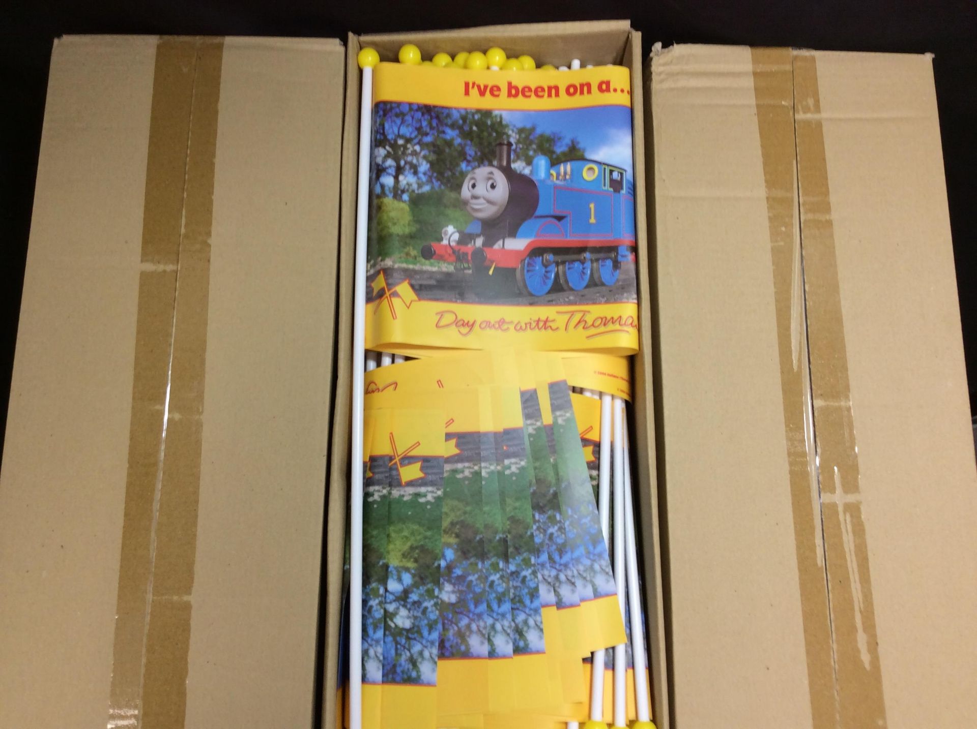 6x Boxes of 100 Thomas The Tank Engine Flags (600 Total) - Image 2 of 2