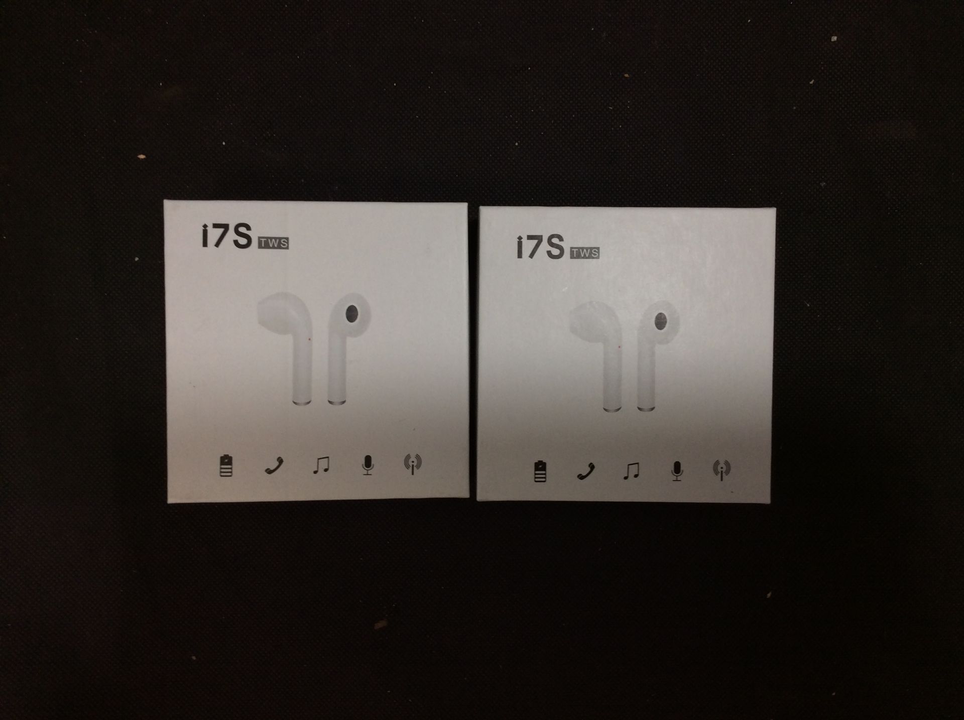 2x i7S TWS Wireless Earphones