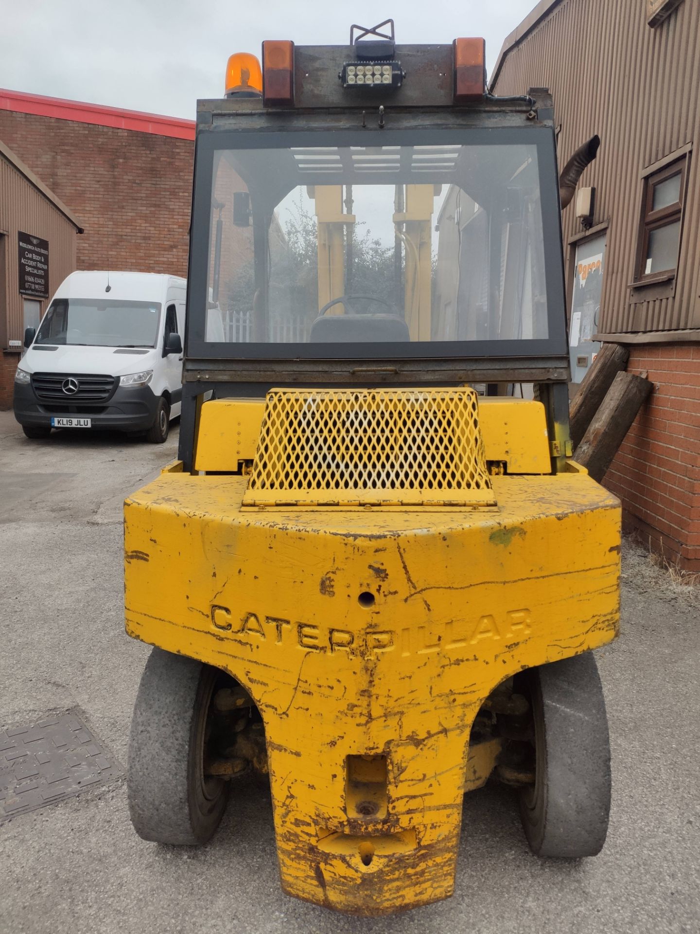 Caterpillar V80E 4 Tonne Diesel Forklift - Starts, Drives - Image 4 of 15