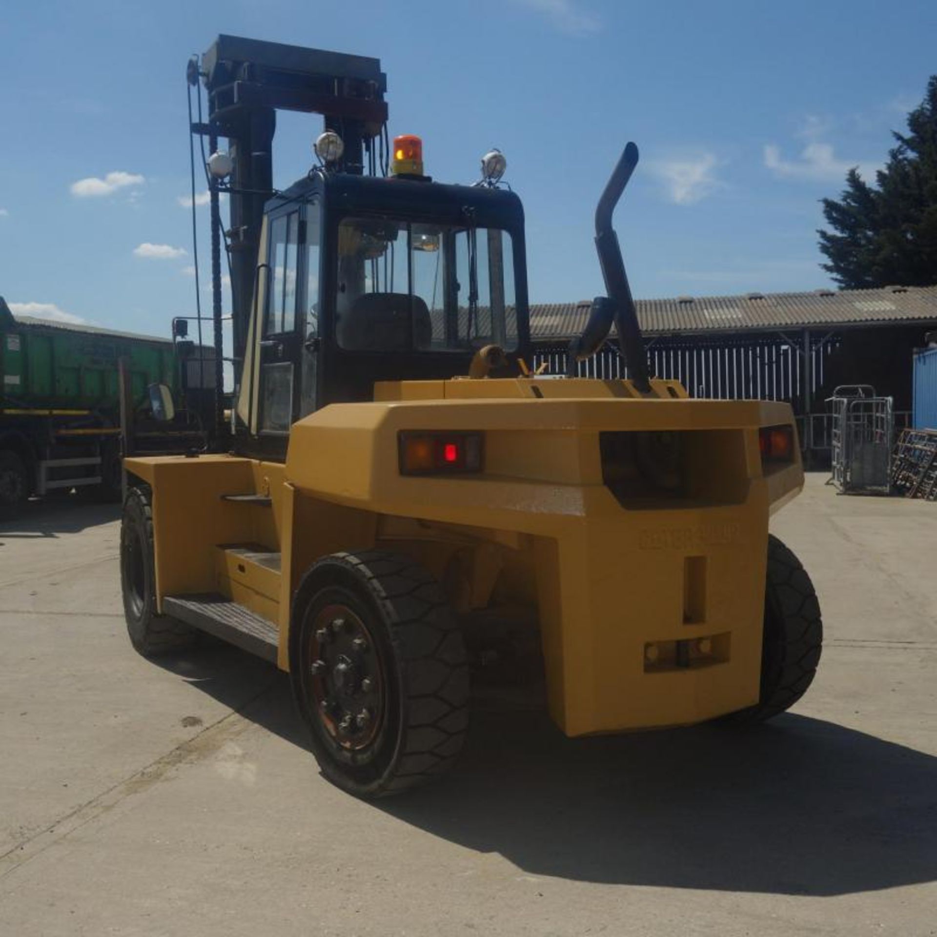 2003 CAT 15 Ton Forklift - Image 7 of 12