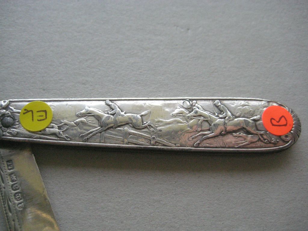 Rare George IV All Silver Hunting Decorated Silver Bladed Folding Fruit Knife - Image 7 of 9