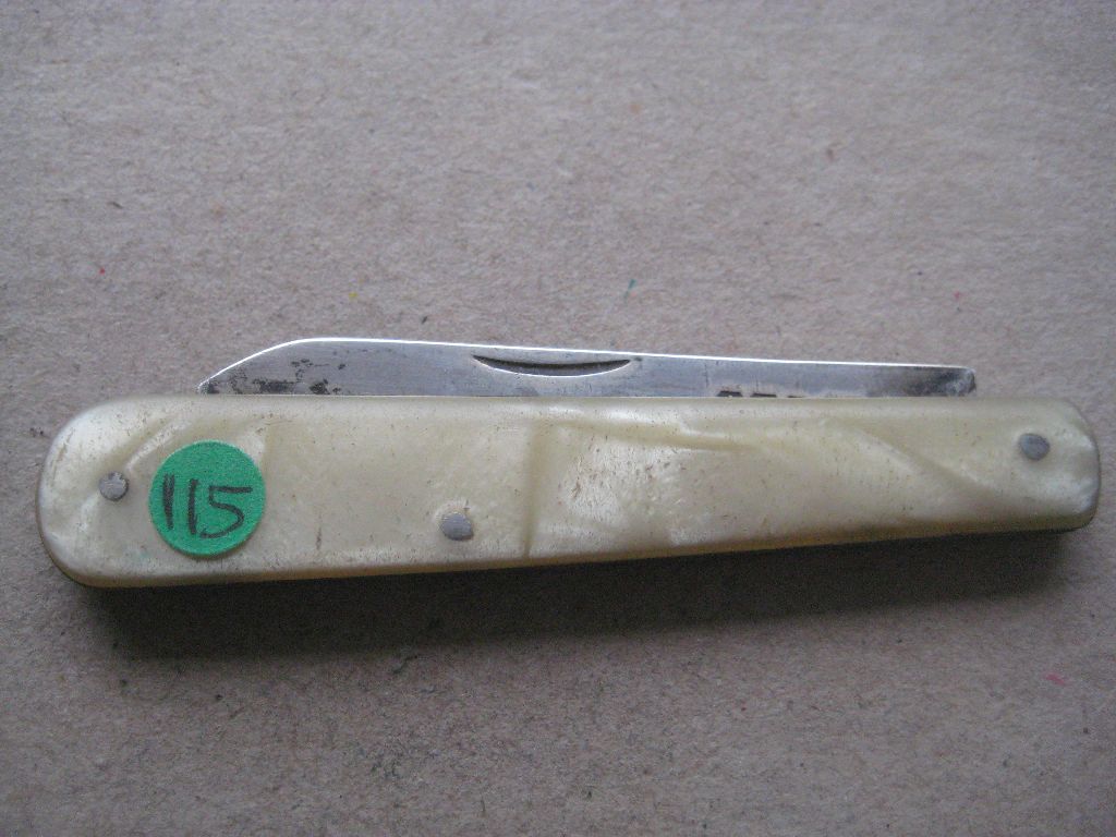 Rare George VI Yellow Bakerlite Plastic Hafted Silver Bladed Folding Fruit Knife - Image 6 of 7