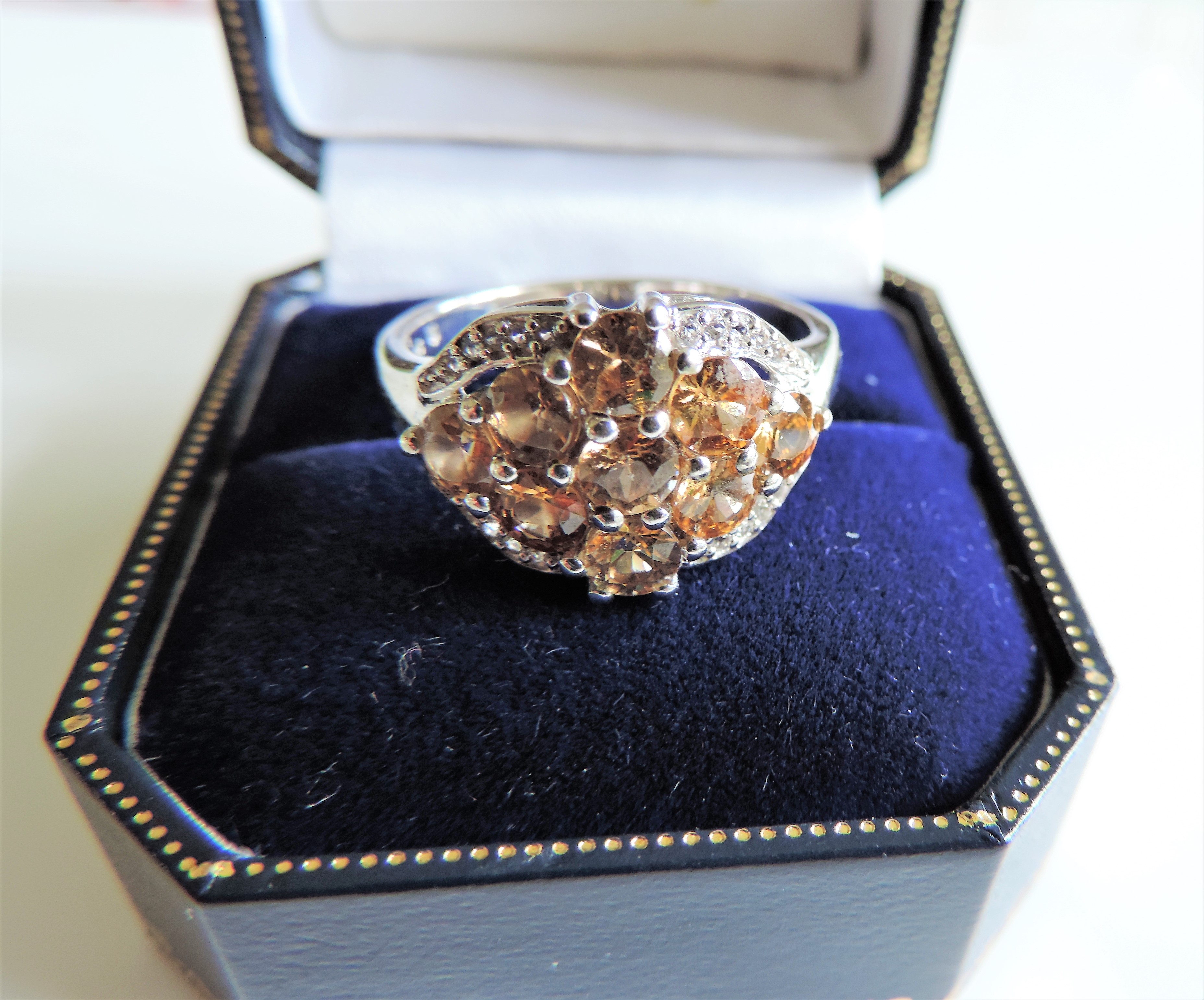 Sterling Silver 1.8 carat Citrine Ring New with Gift Box - Image 3 of 4