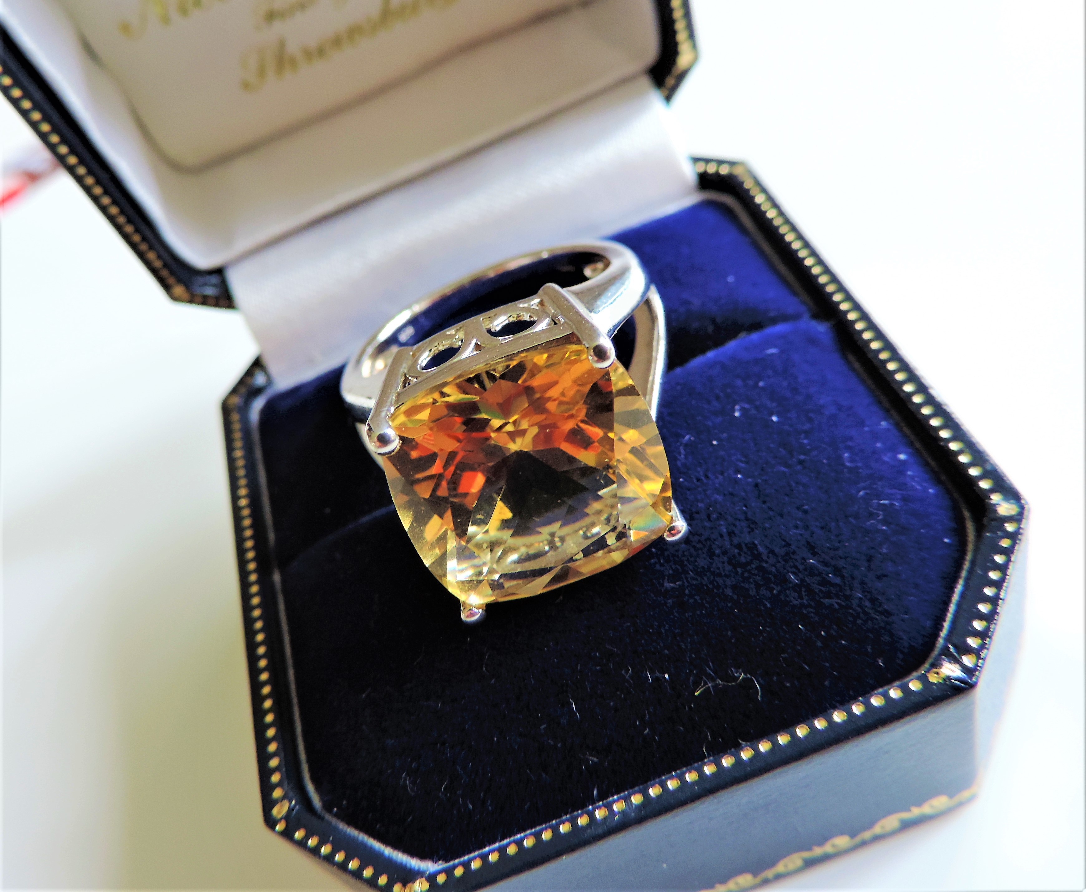 Sterling Silver 16.5ct Yellow Citrine Ring New with Gift Box - Image 6 of 7